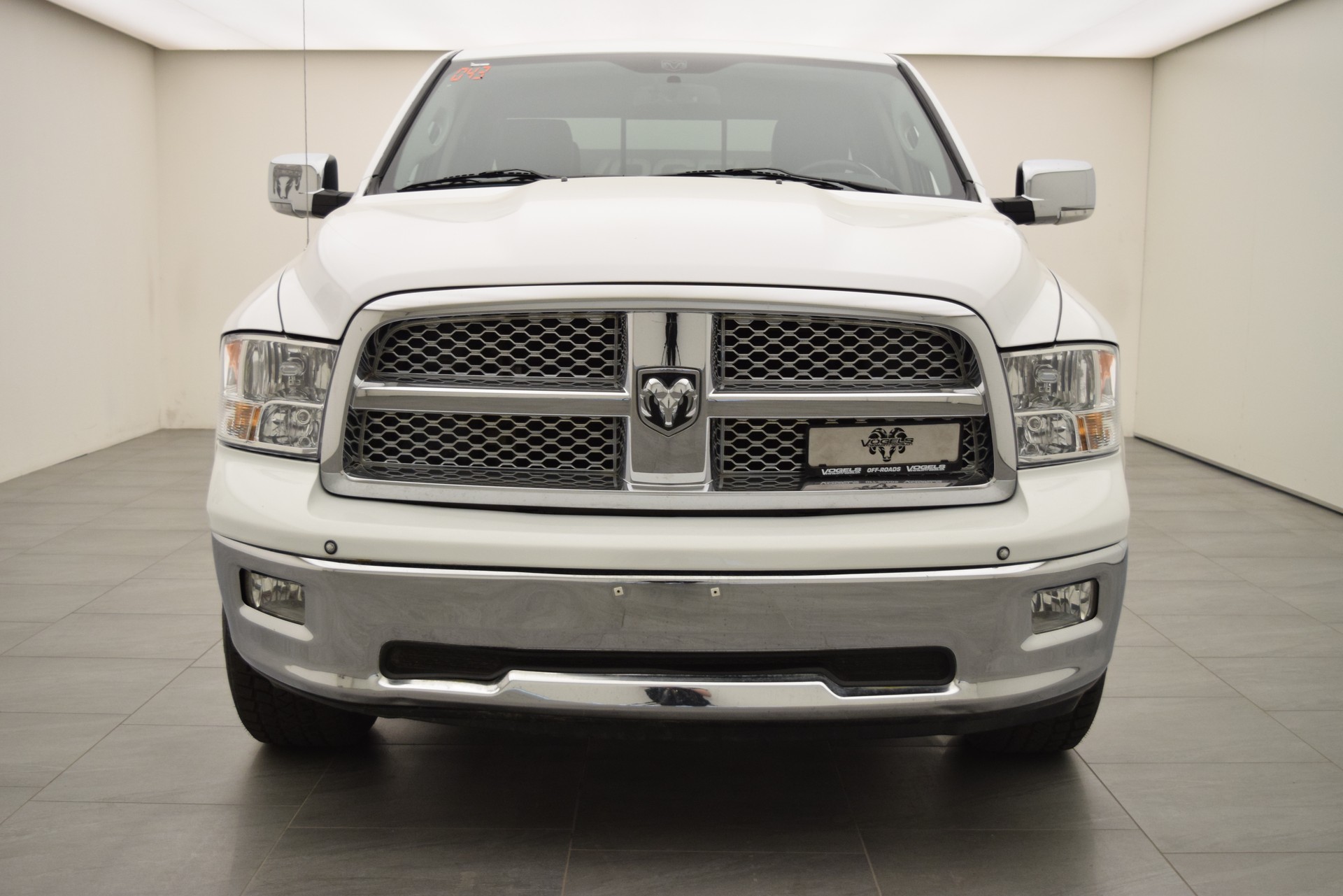 DODGE Ram 1500 5.7 Laramie Quad cab-image-2