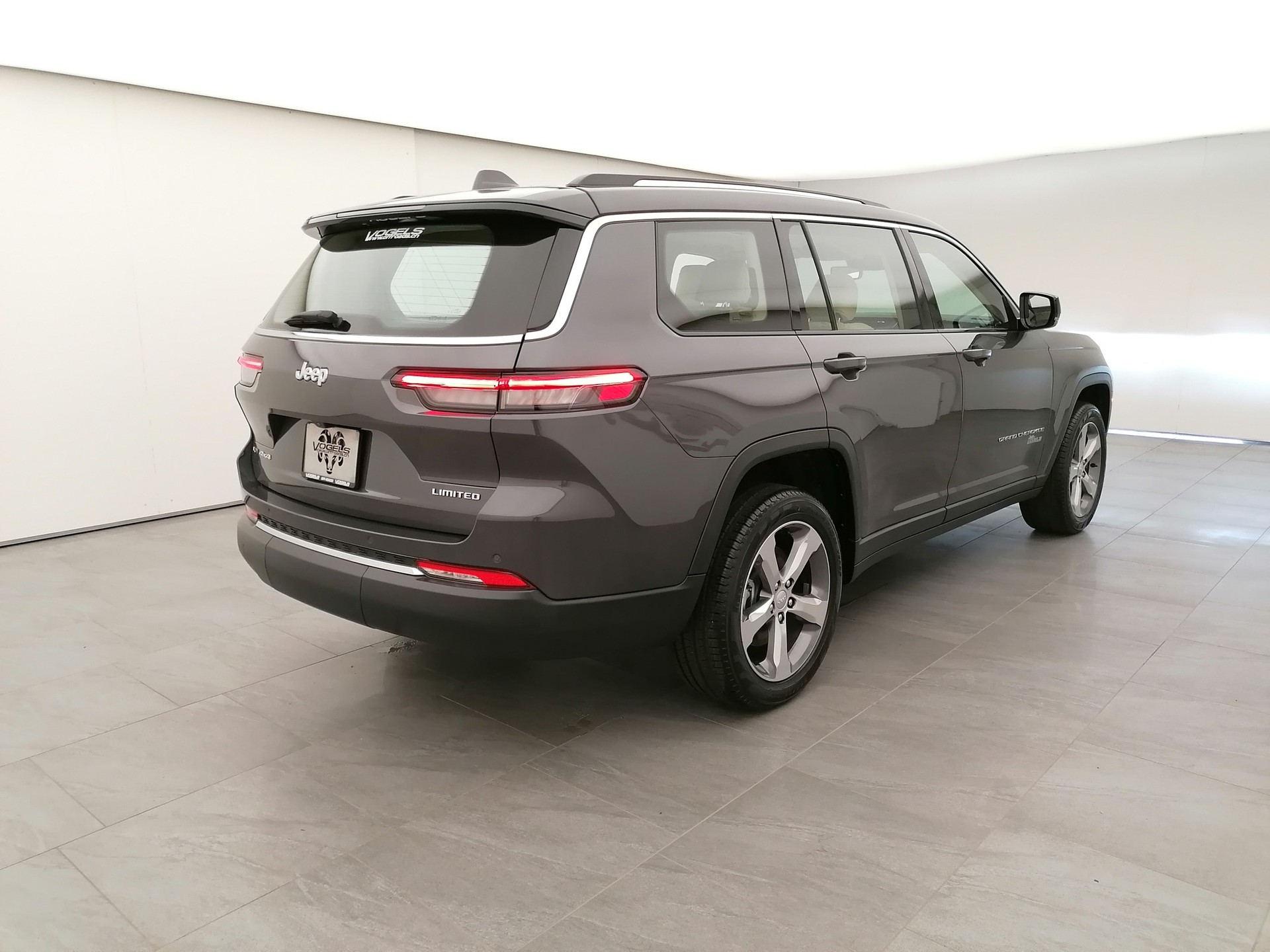 JEEP Grand Cherokee Limited L 3.6-showroom-element-3