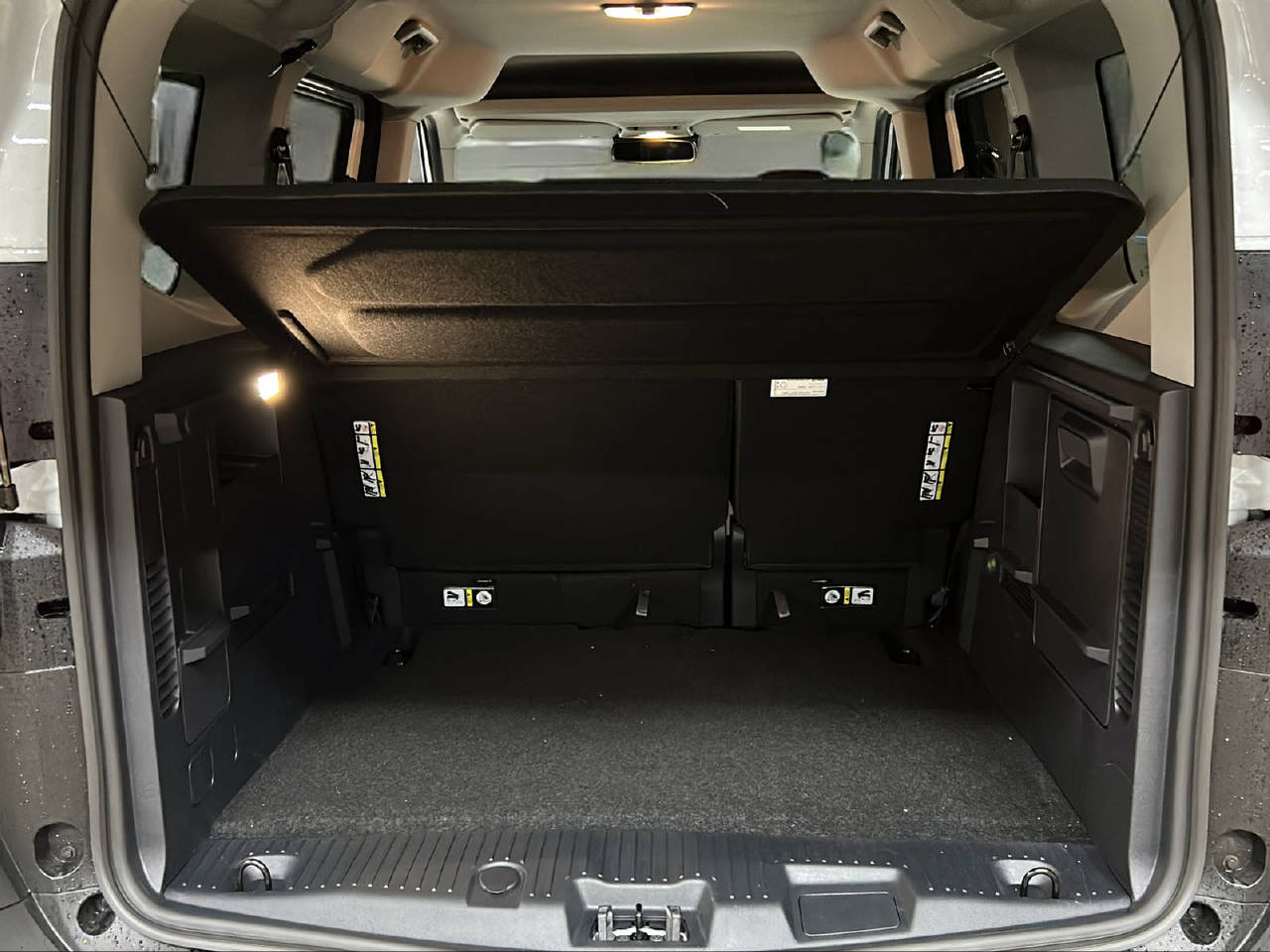 FORD TOURNEO COURIERier 1.0 EcoBoost Titanium-image-14