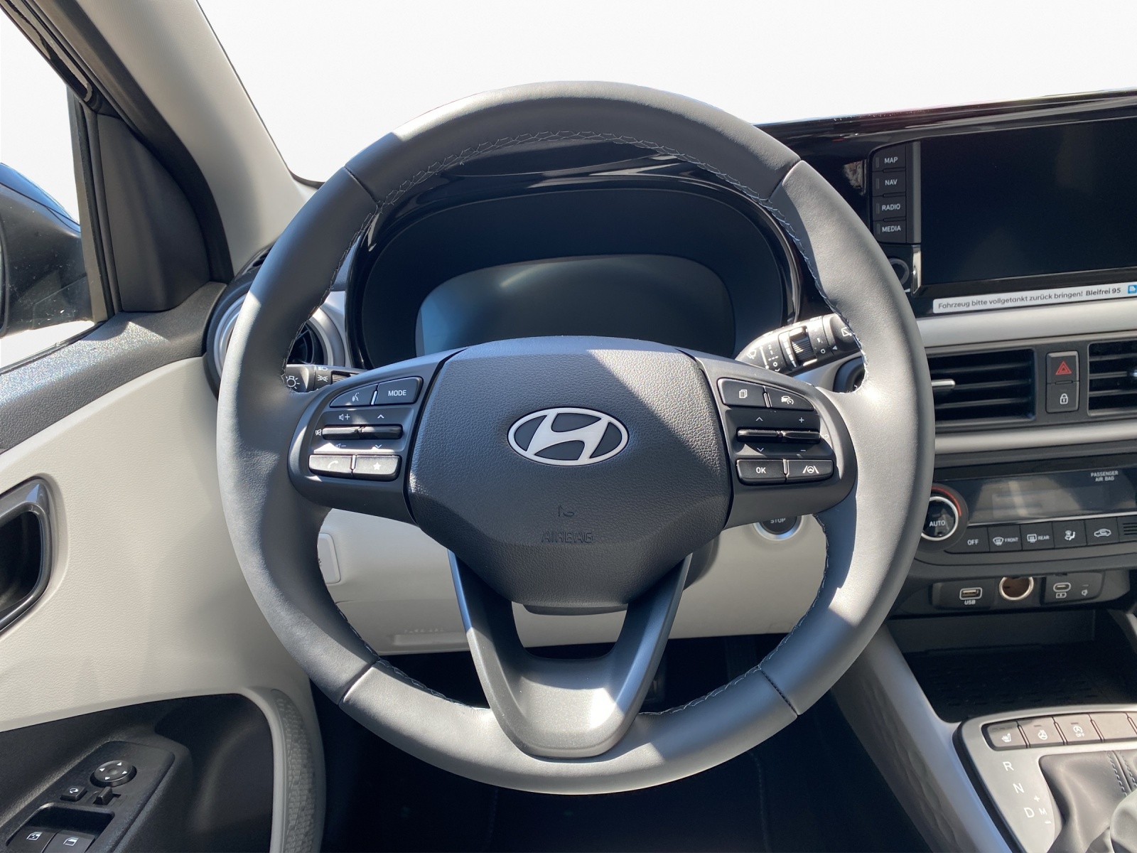 HYUNDAI i10 1.2 Vertex-image-12