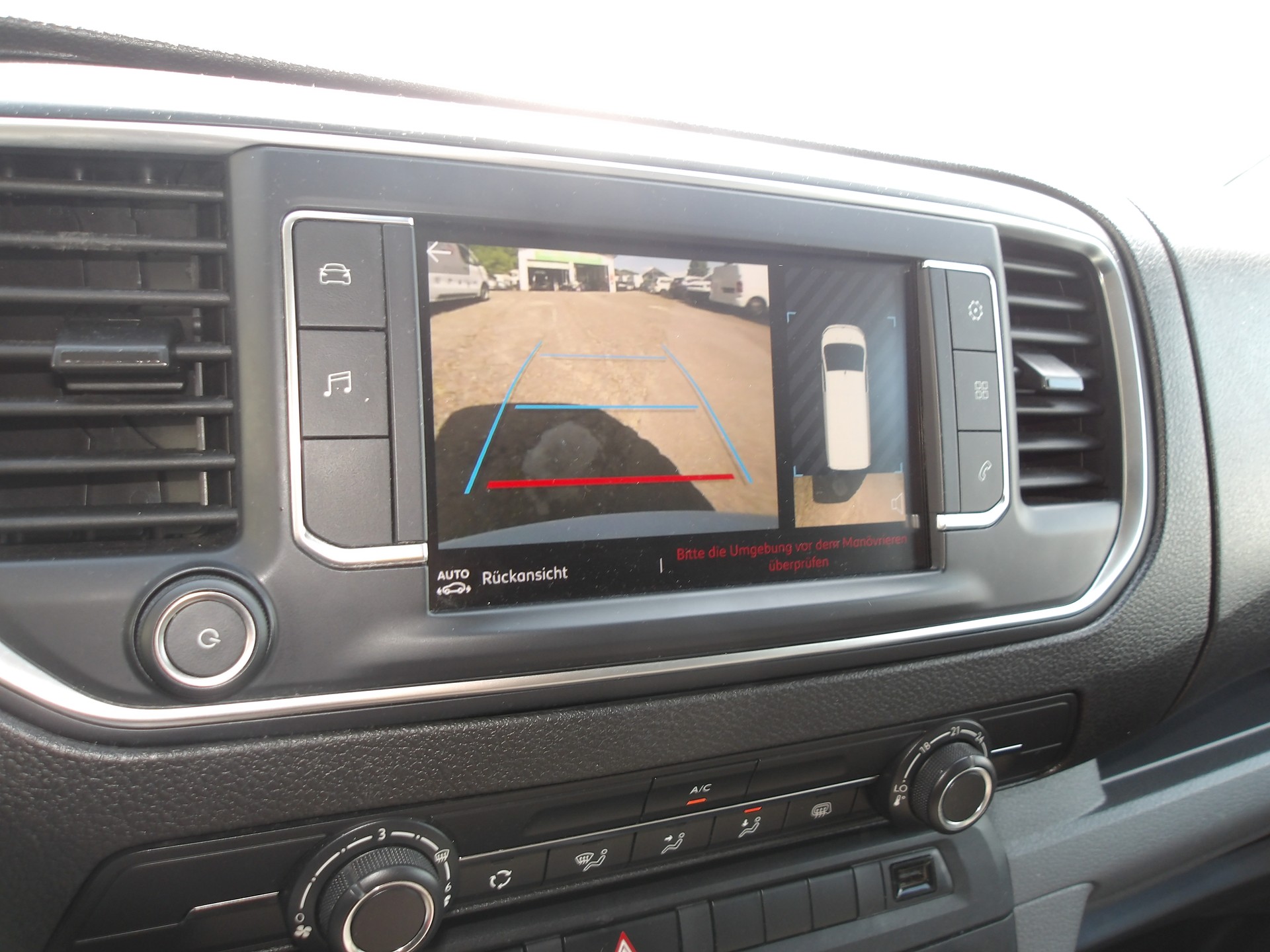CITROEN Jumpy 2.0 BlueHDi 145 M EAT8-image-9