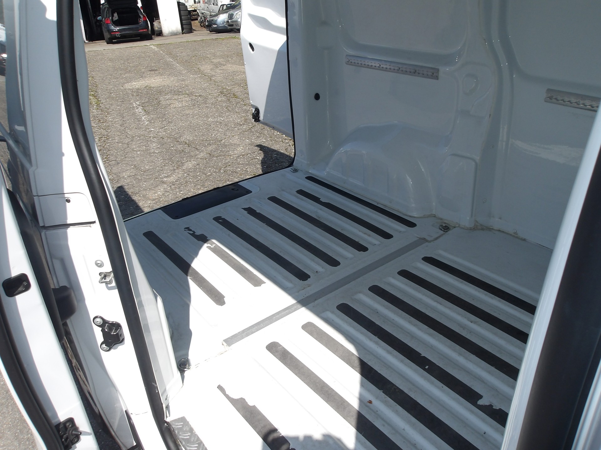 CITROEN Jumpy 2.0 BlueHDi 145 M EAT8-image-14