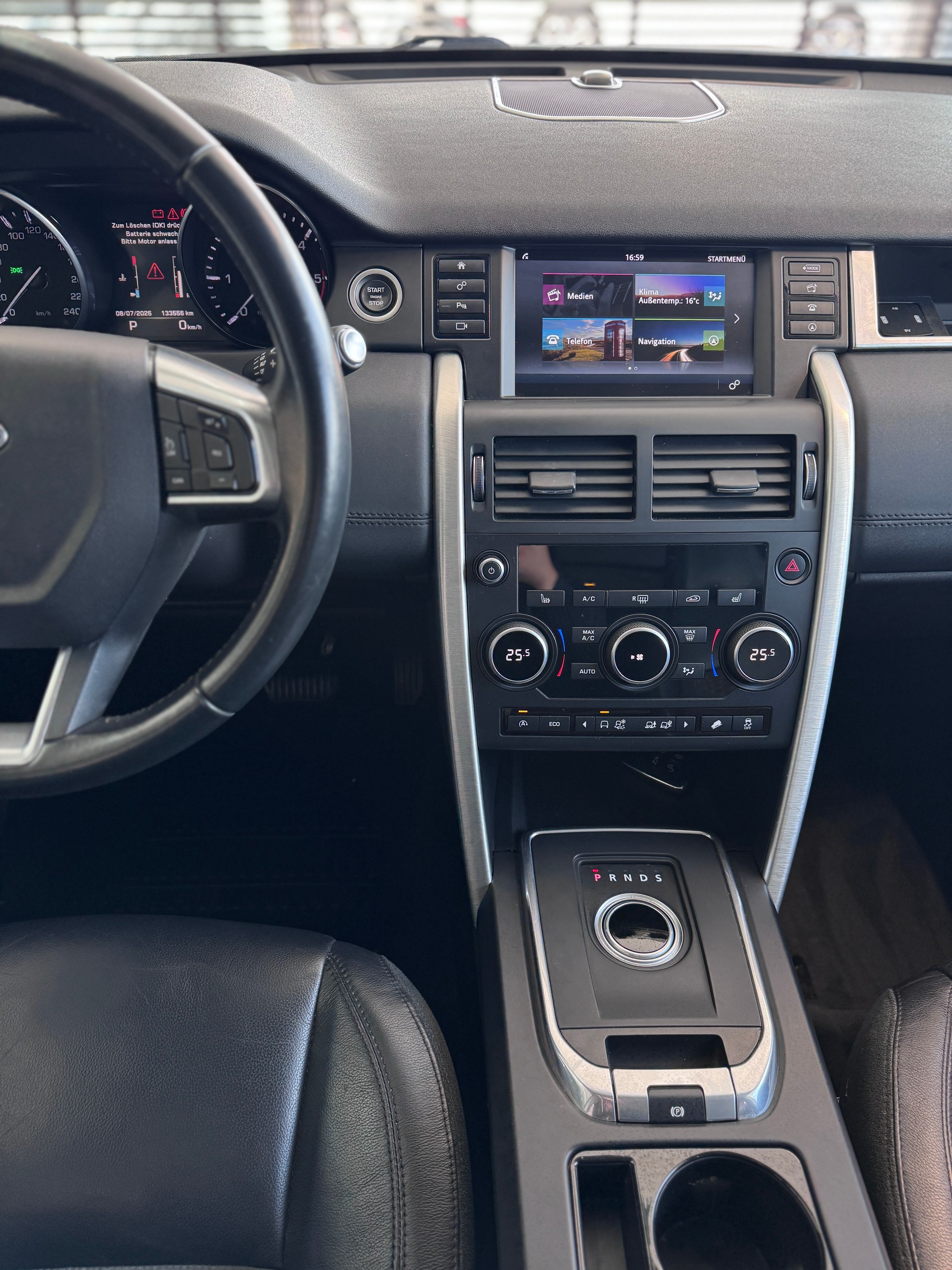 LAND ROVER Discovery Sport 2.0 TD4 Pure AT9-image-10