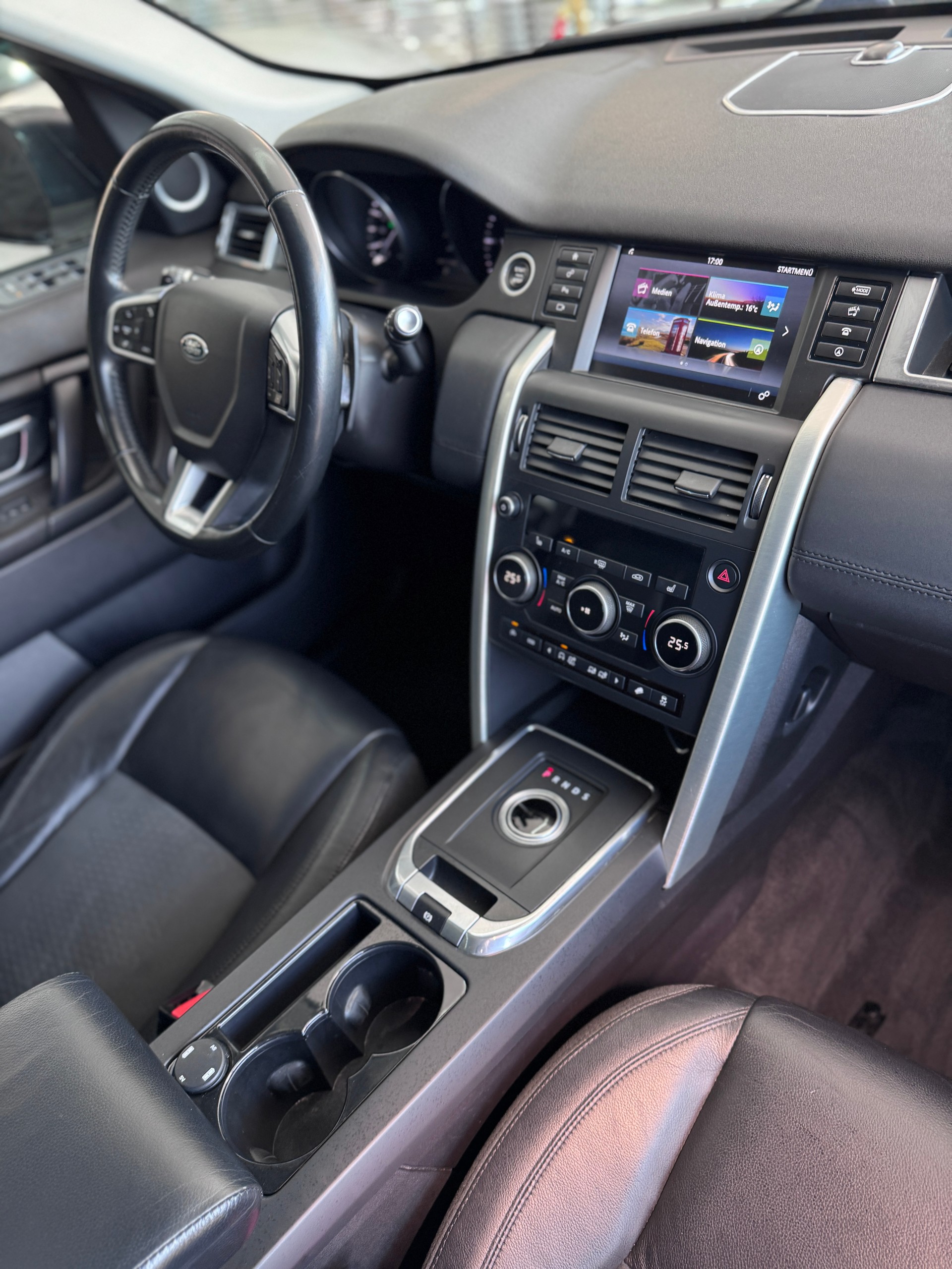 LAND ROVER Discovery Sport 2.0 TD4 Pure AT9-image-13