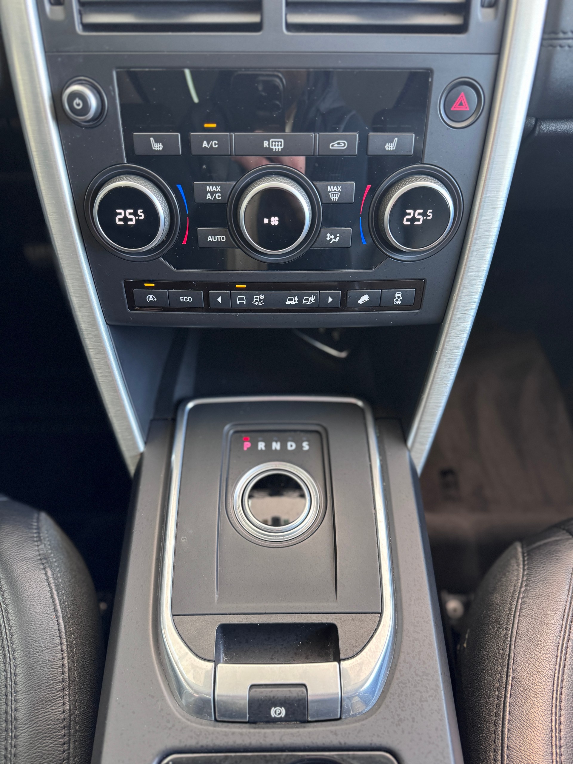 LAND ROVER Discovery Sport 2.0 TD4 Pure AT9-image-11