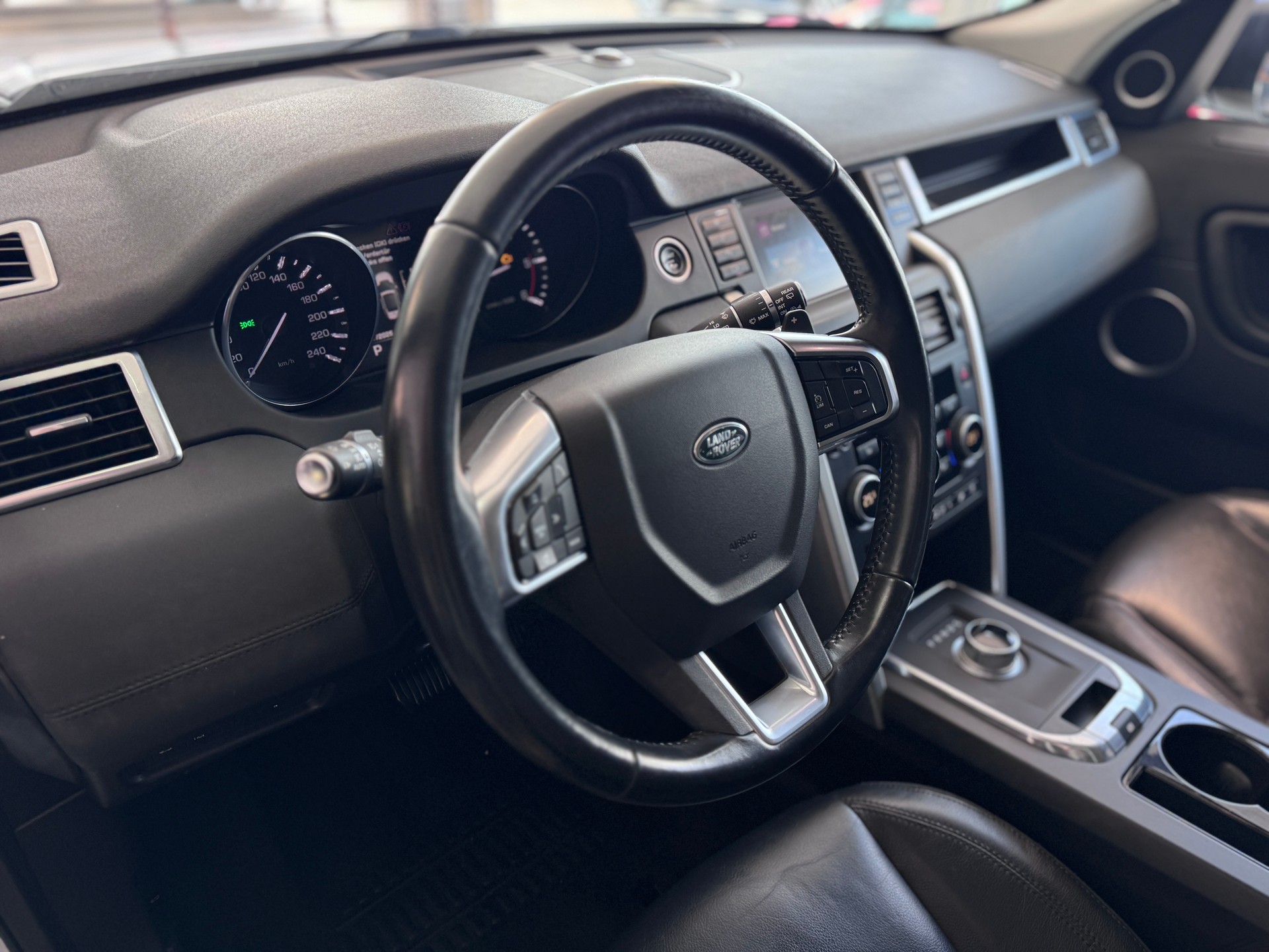 LAND ROVER Discovery Sport 2.0 TD4 Pure AT9-image-8