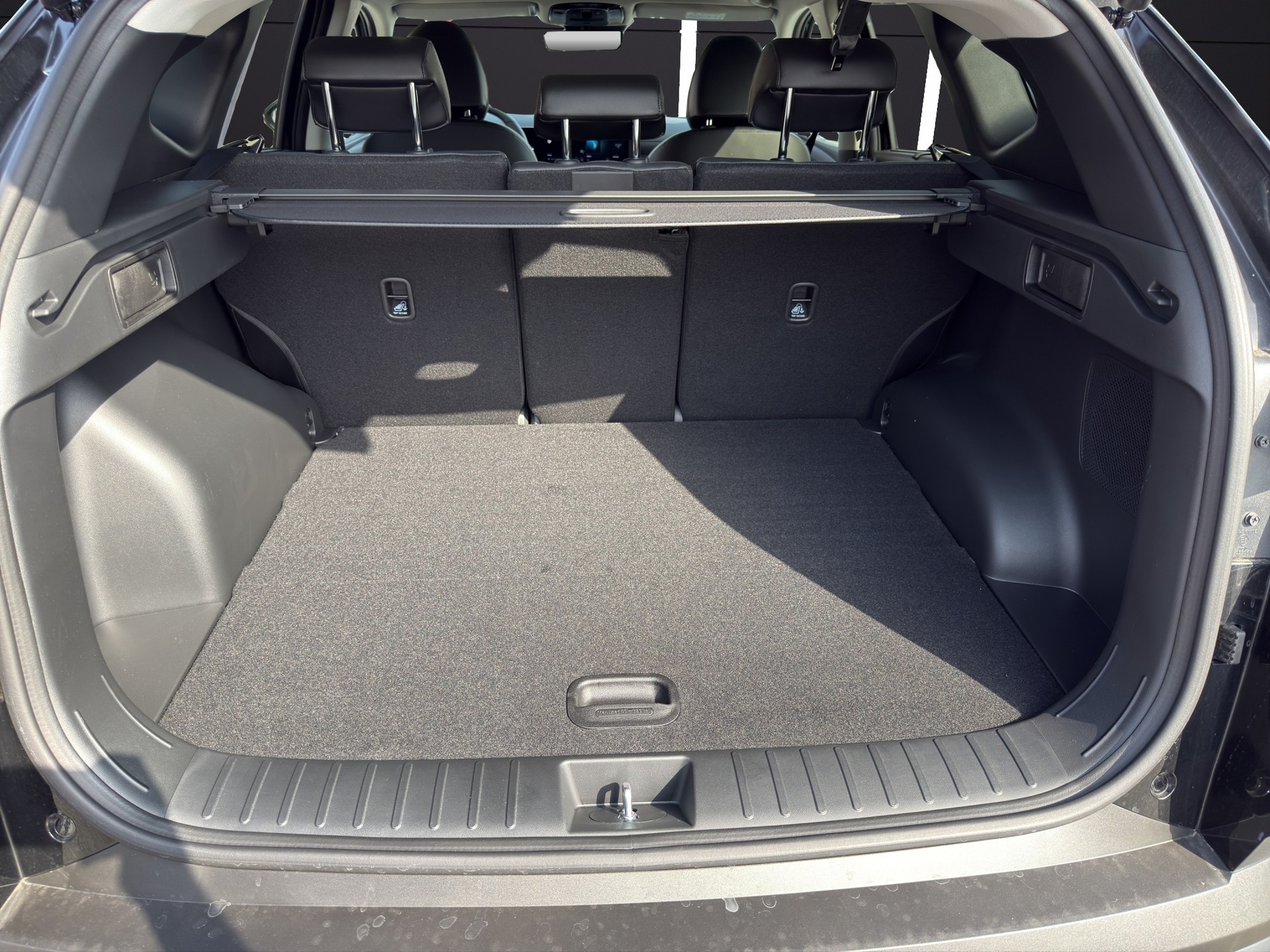 HYUNDAI Tucson 1.6 TGDI HEV Vertex Swiss Edition 4WD-image-17