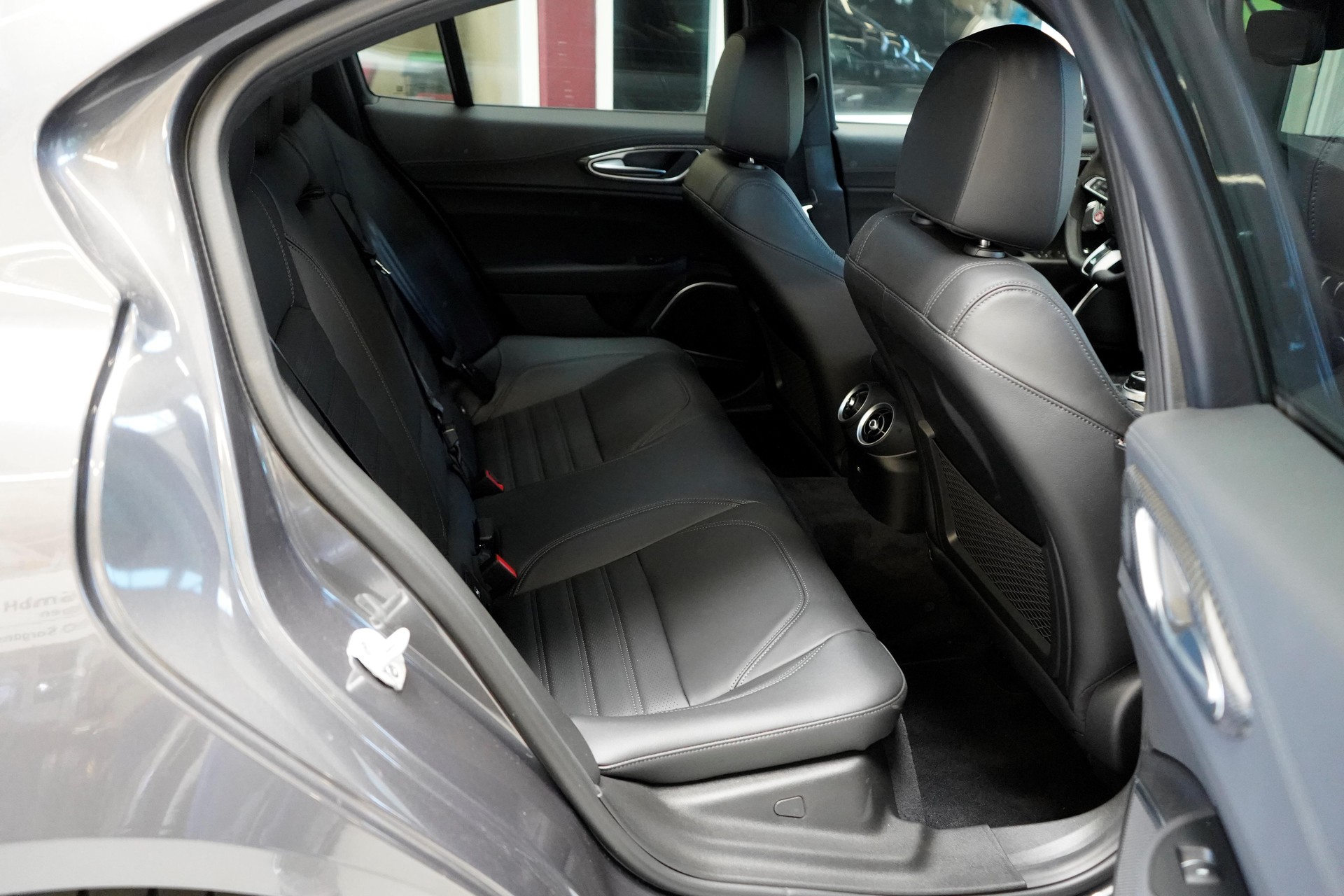ALFA ROMEO Giulia 2.9 V6 Quadrifoglio-image-14