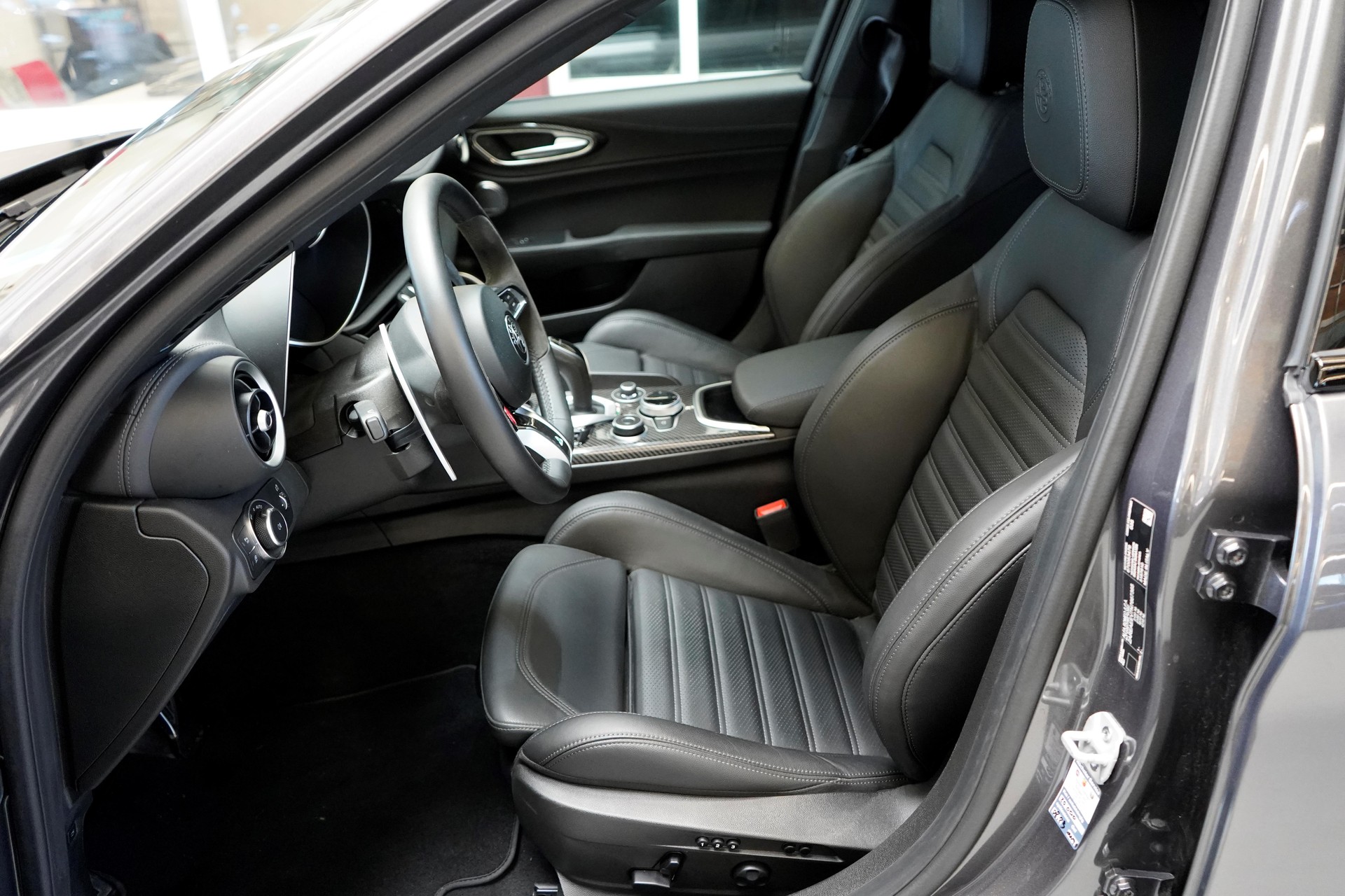 ALFA ROMEO Giulia 2.9 V6 Quadrifoglio-image-10