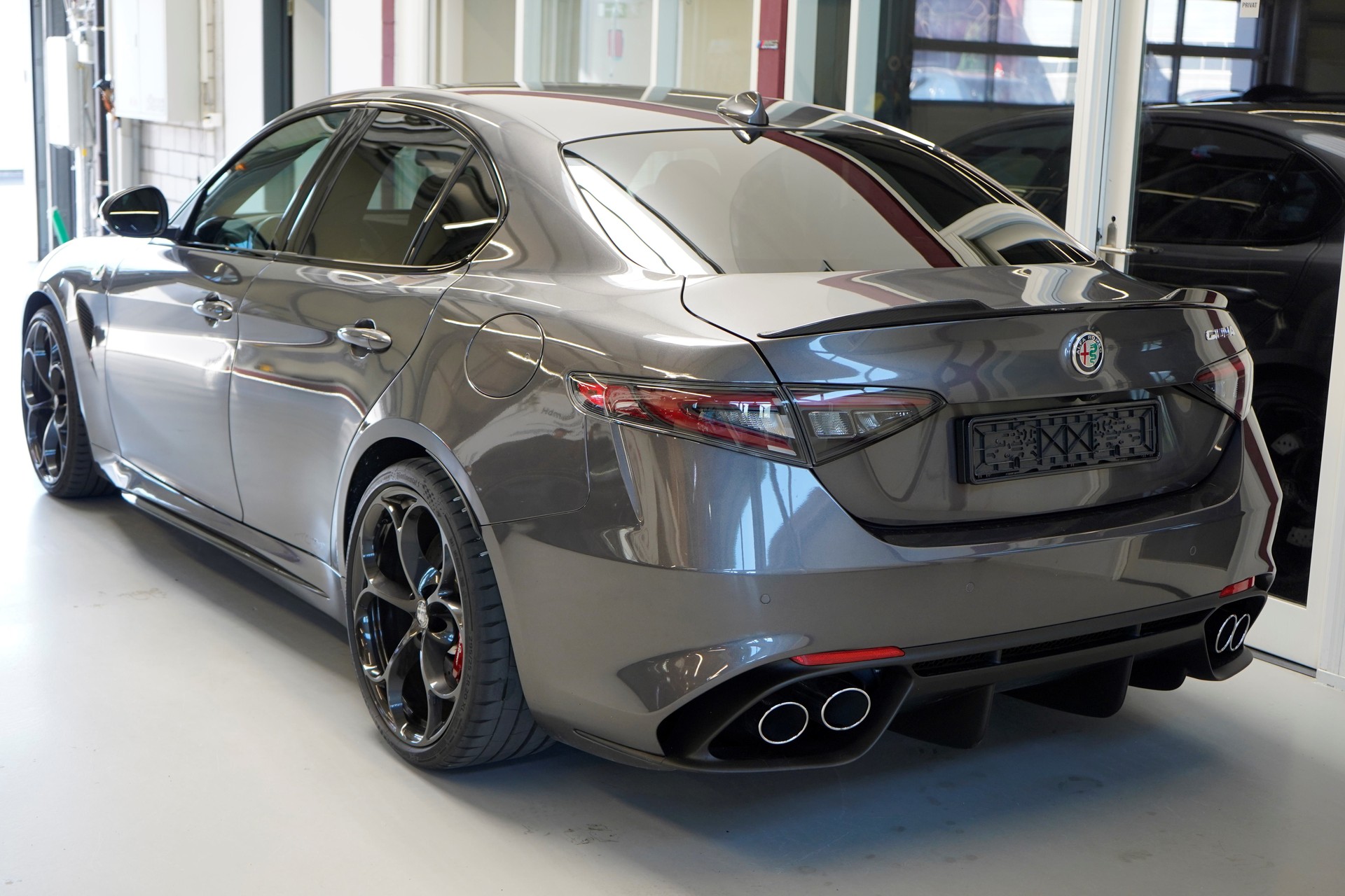 ALFA ROMEO Giulia 2.9 V6 Quadrifoglio-image-4