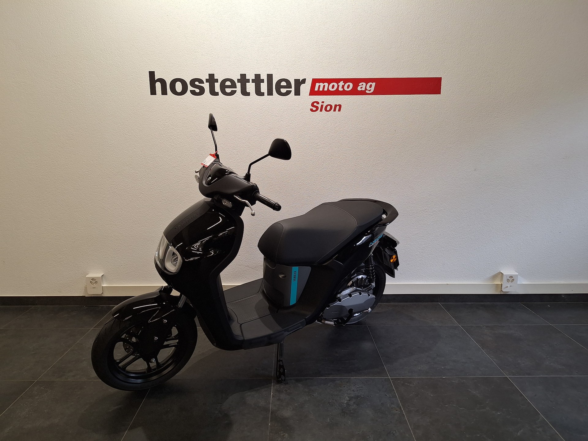 YAMAHA NEO's-showroom-element-2