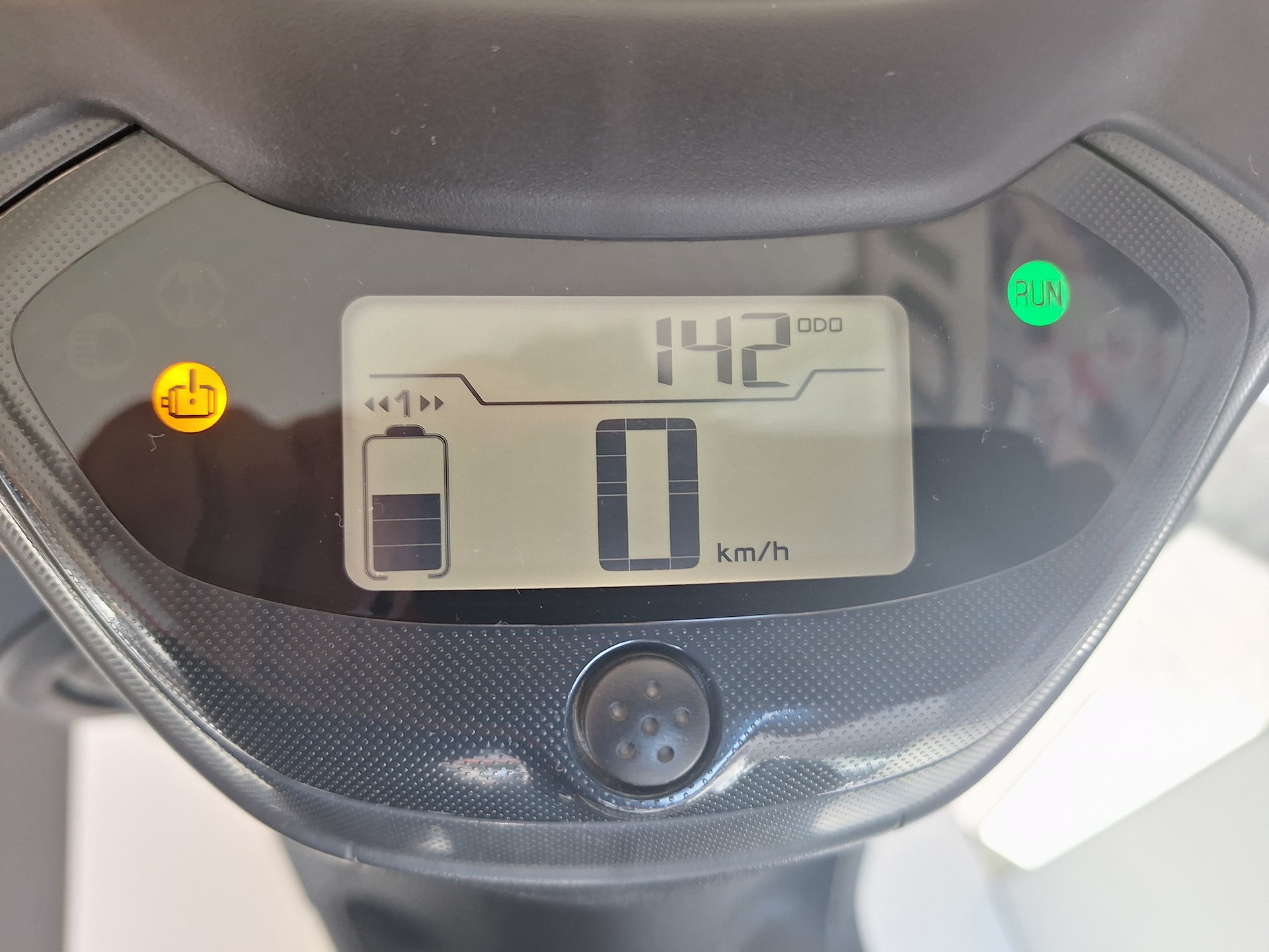 YAMAHA NEO's-showroom-element-3