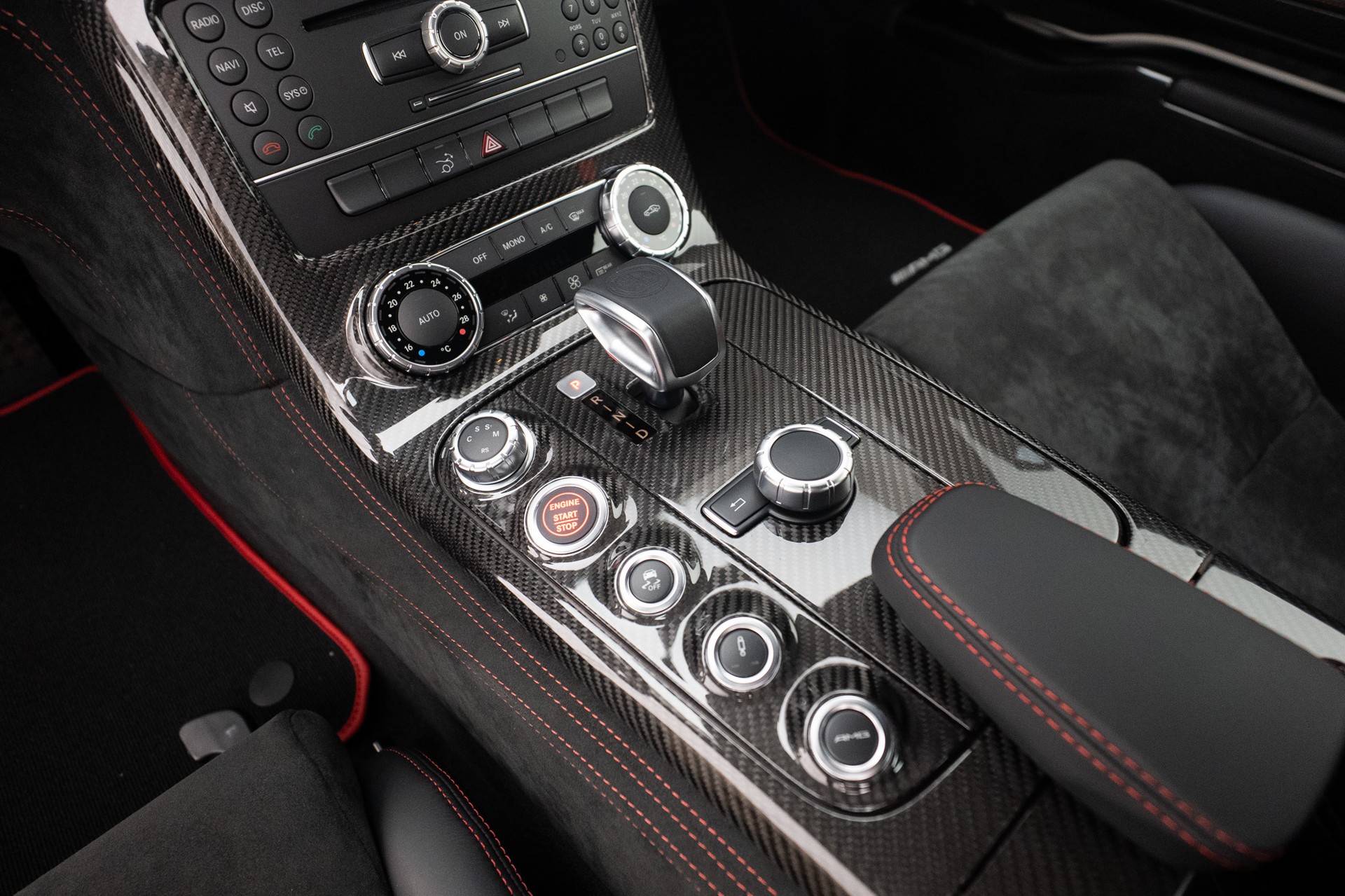 MERCEDES-BENZ SLS 63 AMG BLACK SERIES-image-9