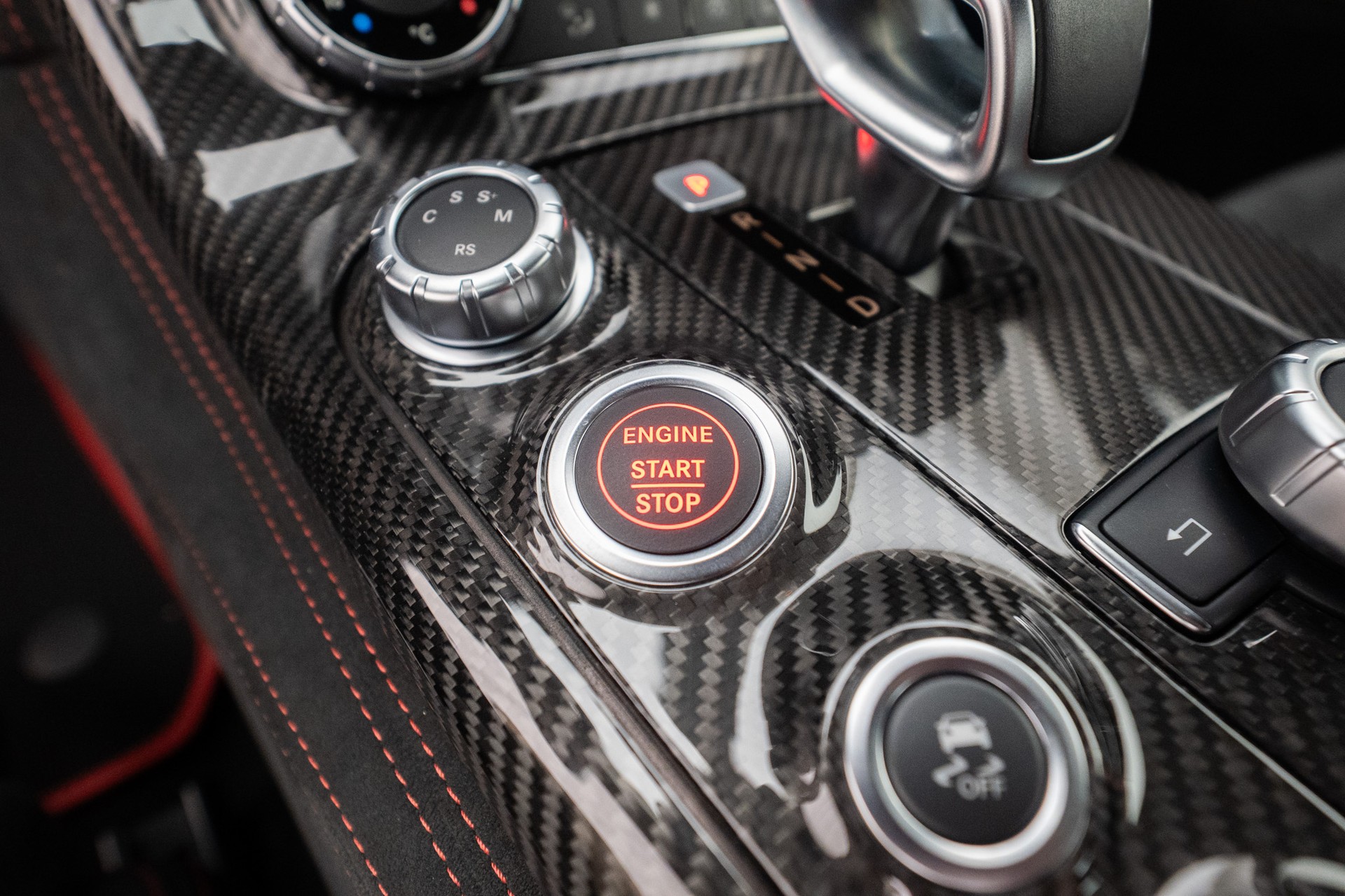 MERCEDES-BENZ SLS 63 AMG BLACK SERIES-image-10