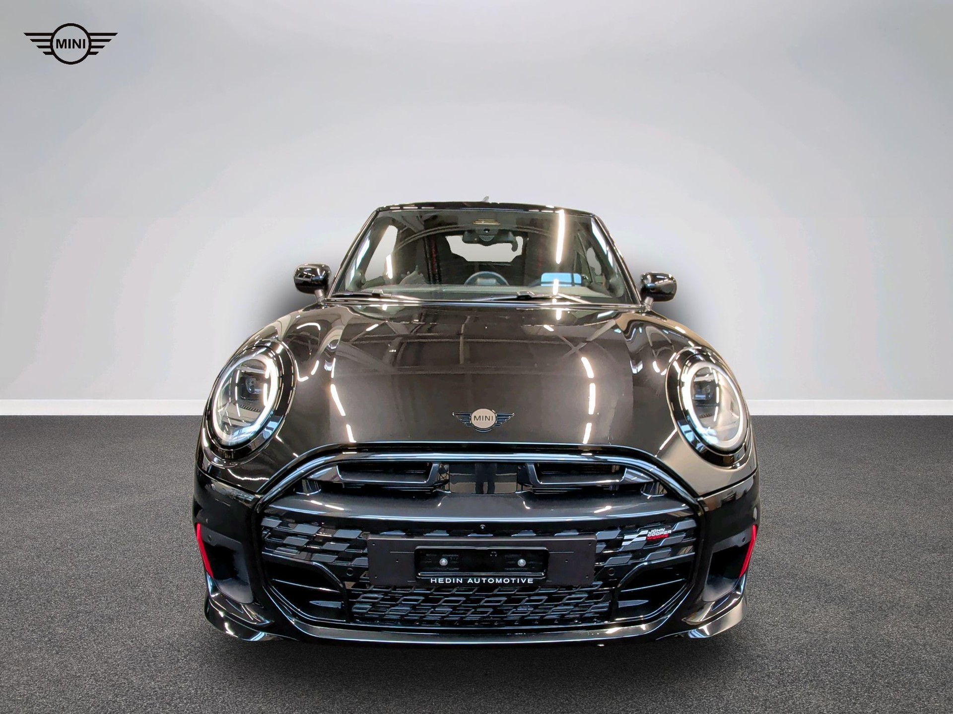 MINI John Cooper Works Cabrio-image-12