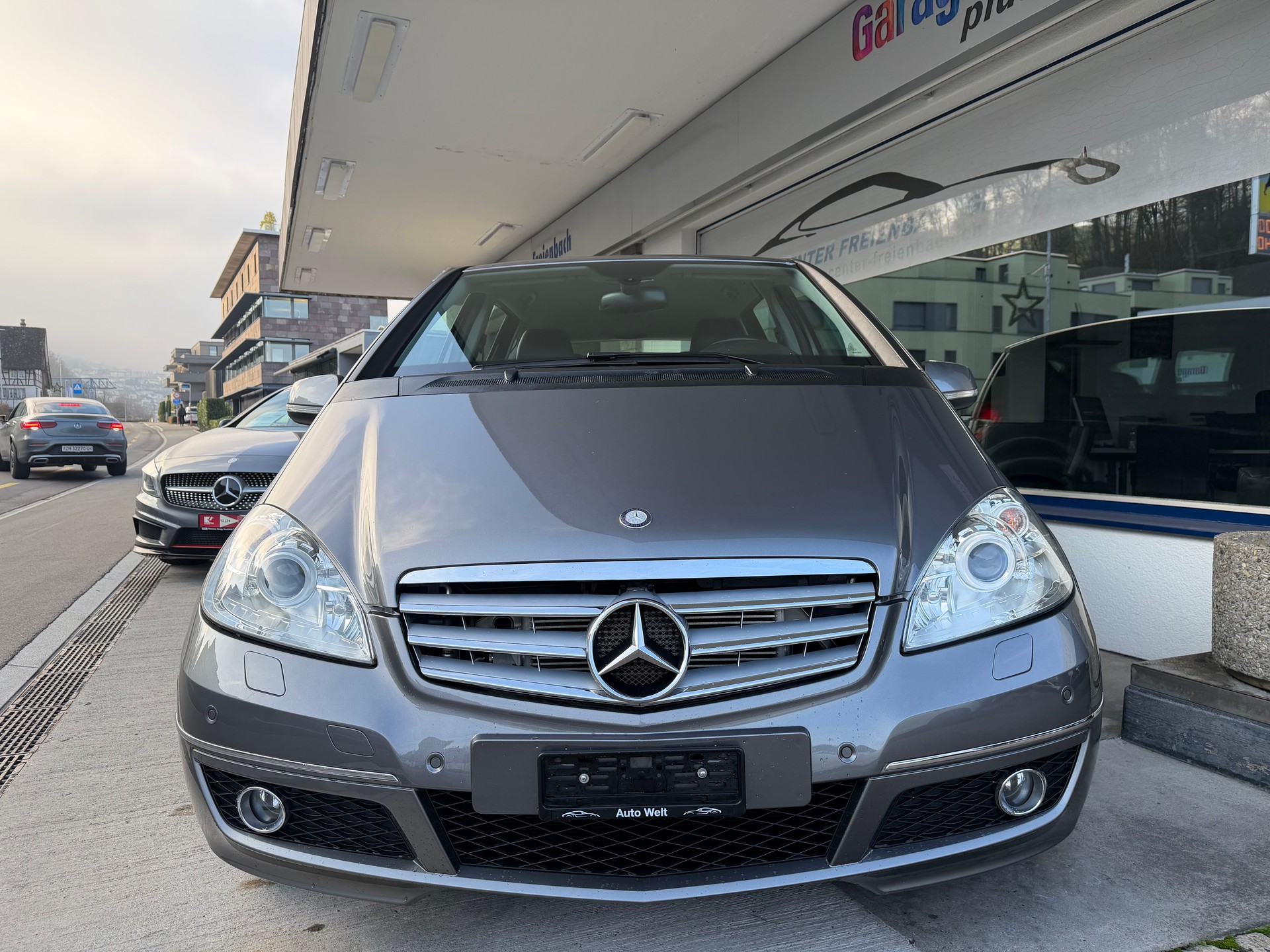MERCEDES-BENZ A 200 Elégance Autotronic-showroom-element-1