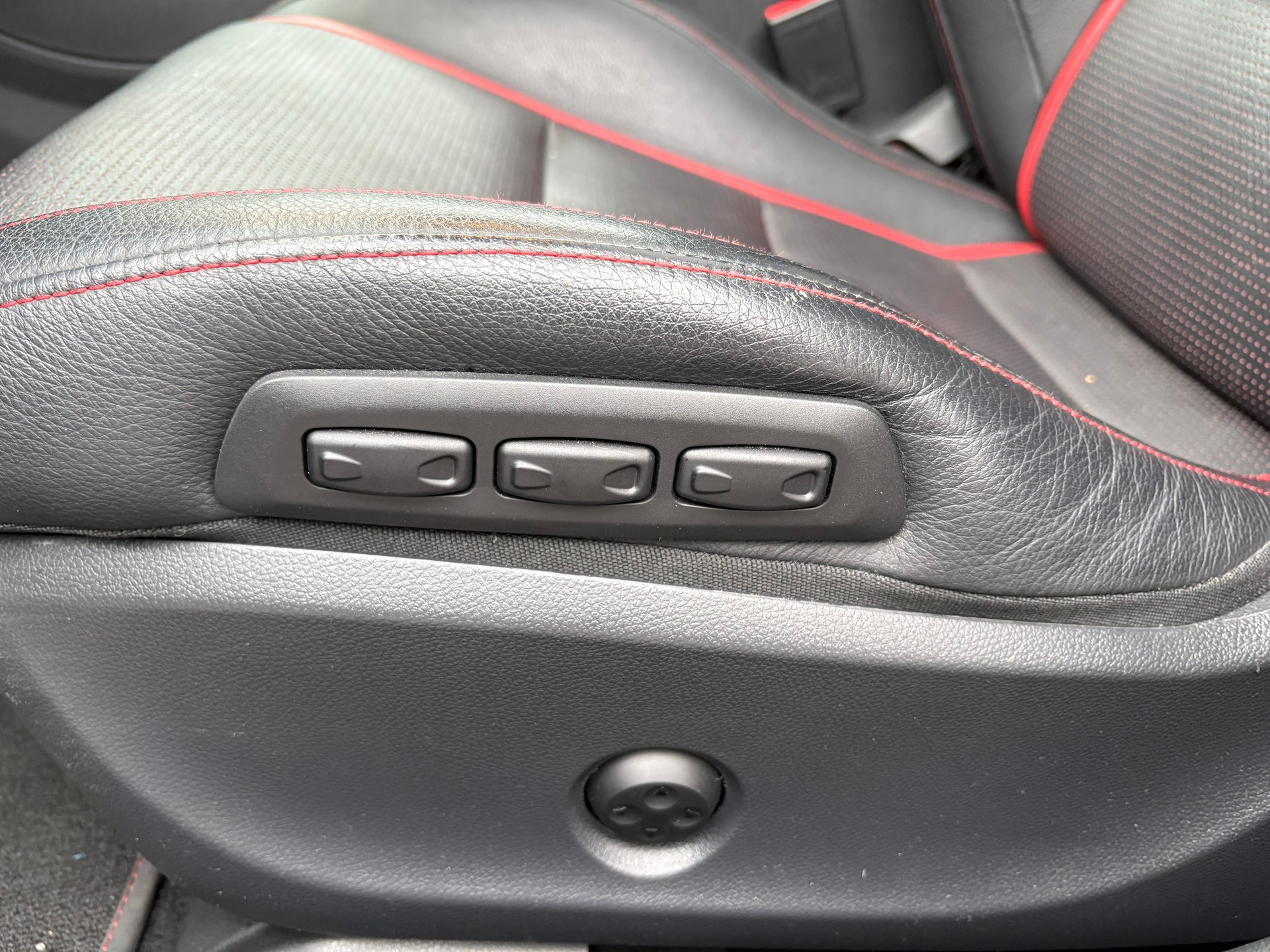 MERCEDES-BENZ CLA Shooting Brake 45 AMG 4Matic Speedshift-image-15