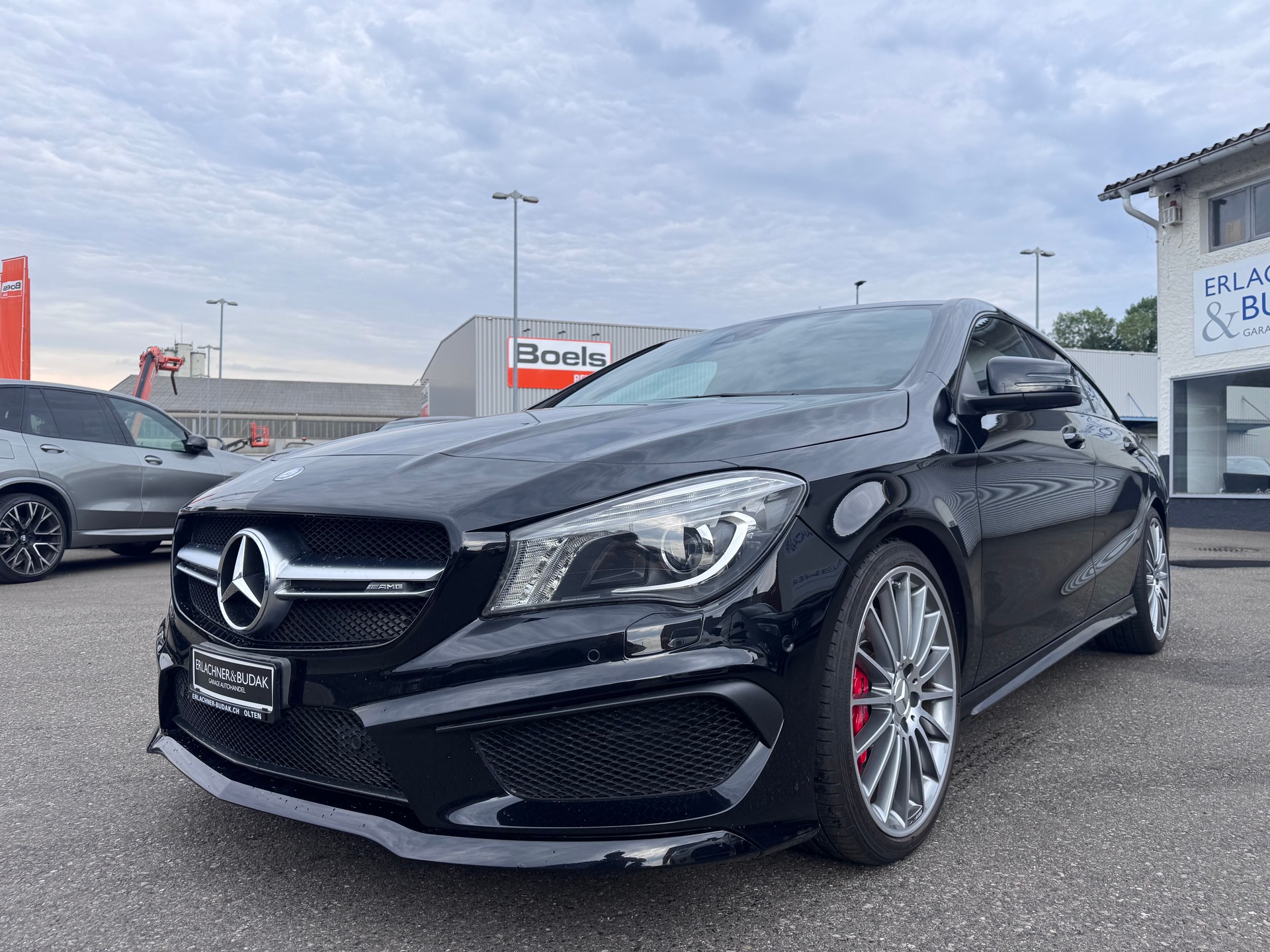 MERCEDES-BENZ CLA Shooting Brake 45 AMG 4Matic Speedshift-image-1