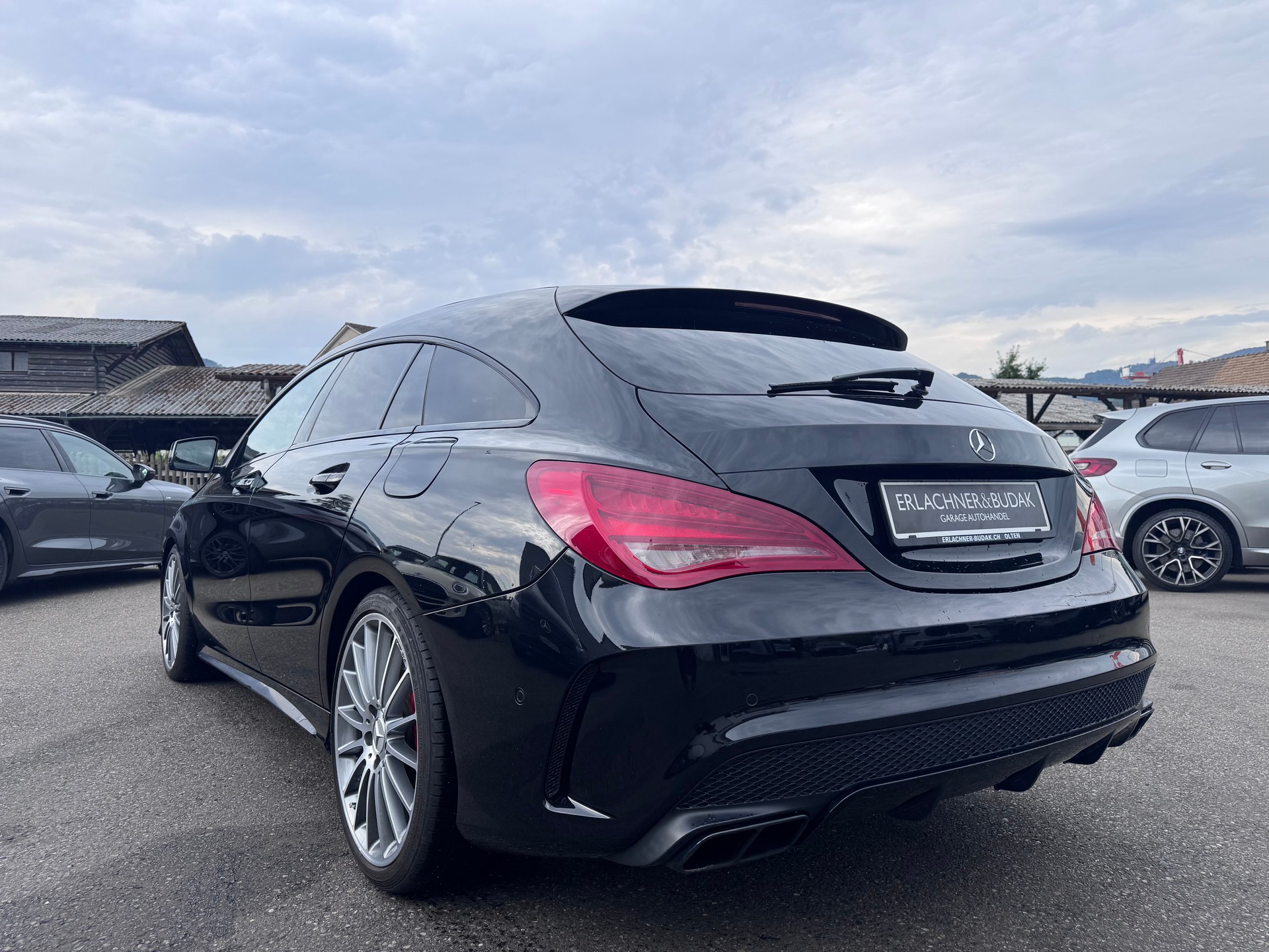 MERCEDES-BENZ CLA Shooting Brake 45 AMG 4Matic Speedshift-image-3
