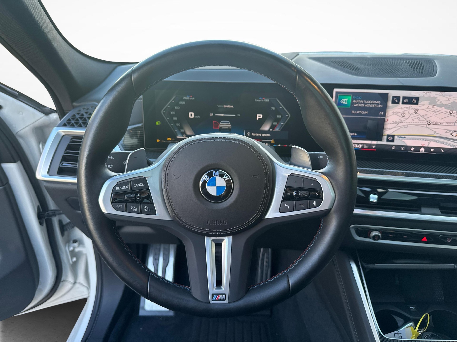 BMW X6 M60i-image-14
