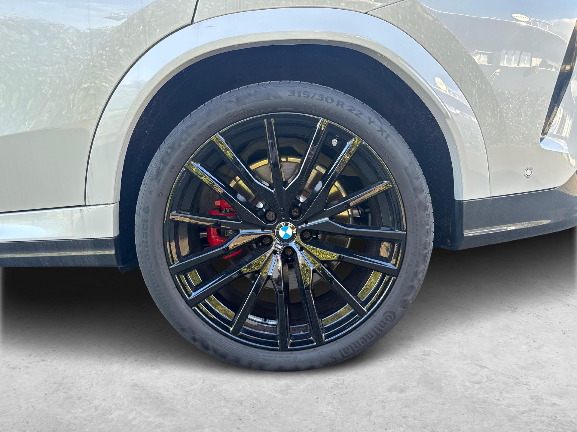 BMW X6 M60i-image-9