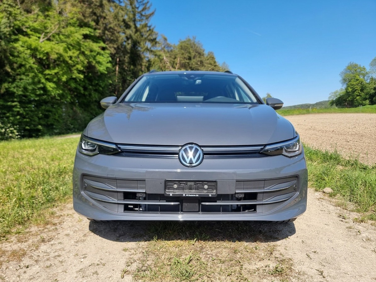 VW Golf Variant 2.0 TDI Style DSG-image-2