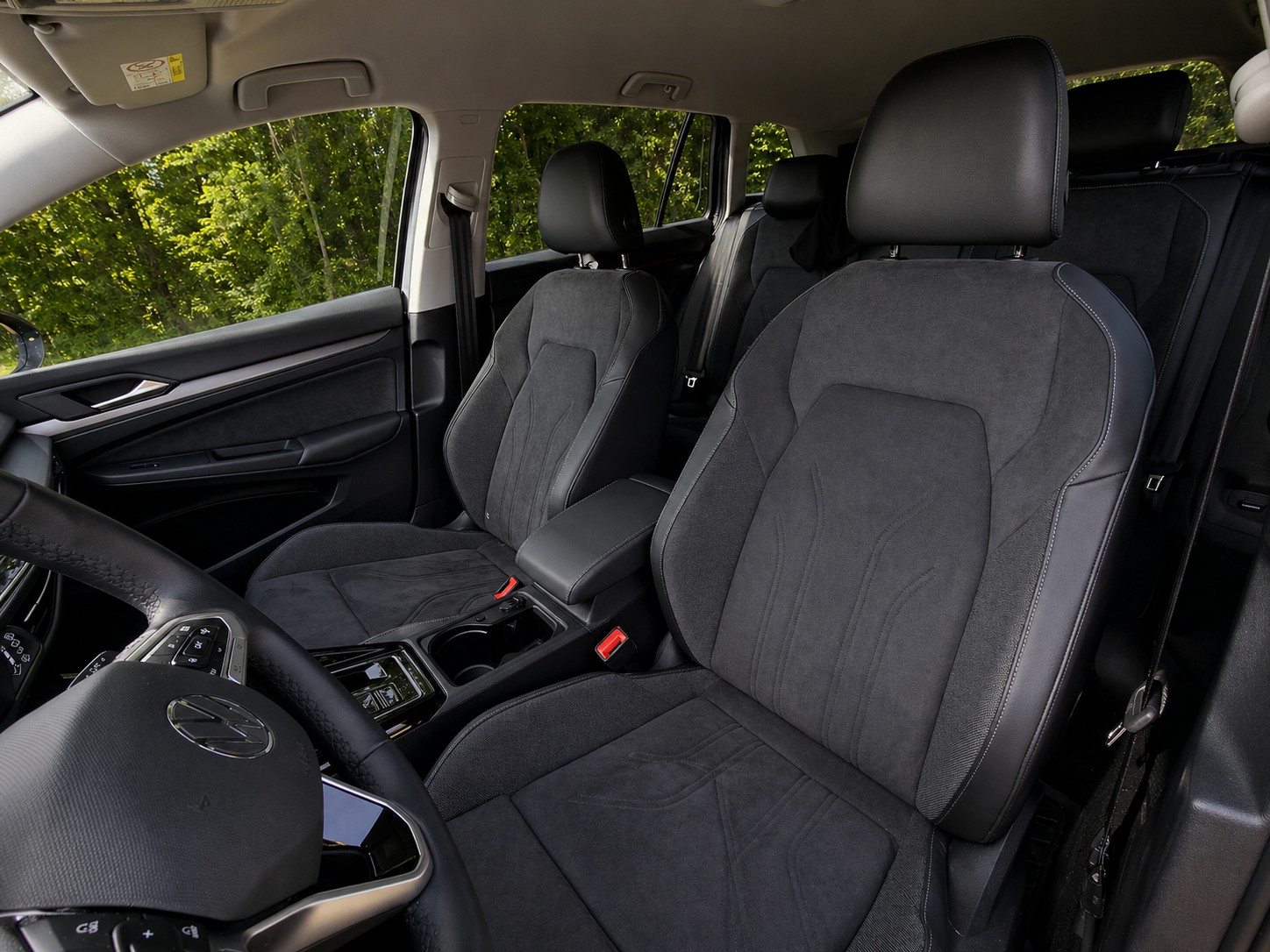 VW Golf Variant 2.0 TDI Style DSG-image-12