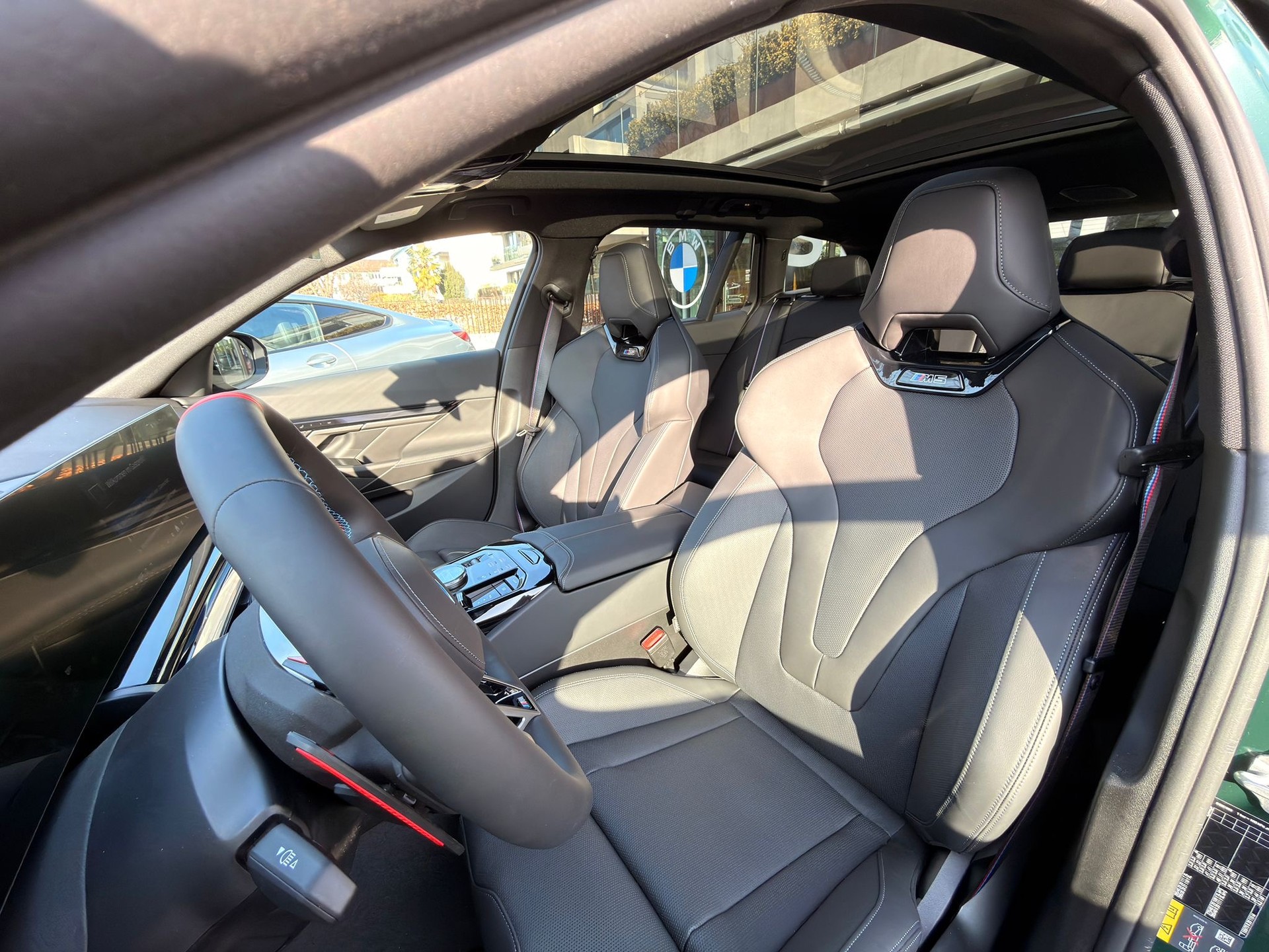 BMW M5 xDrive Touring-image-9