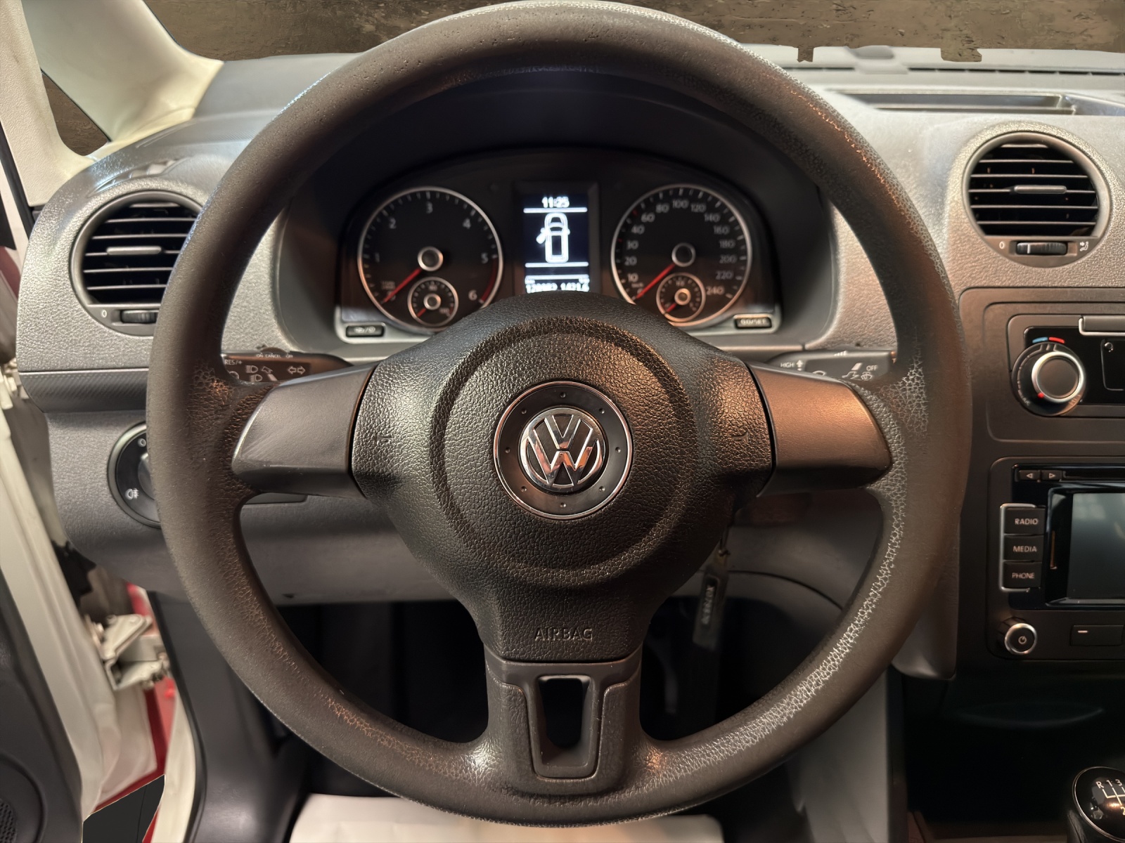 VW VW Caddy 2.0TDI 4Motion BlueMotion Technology-image-10