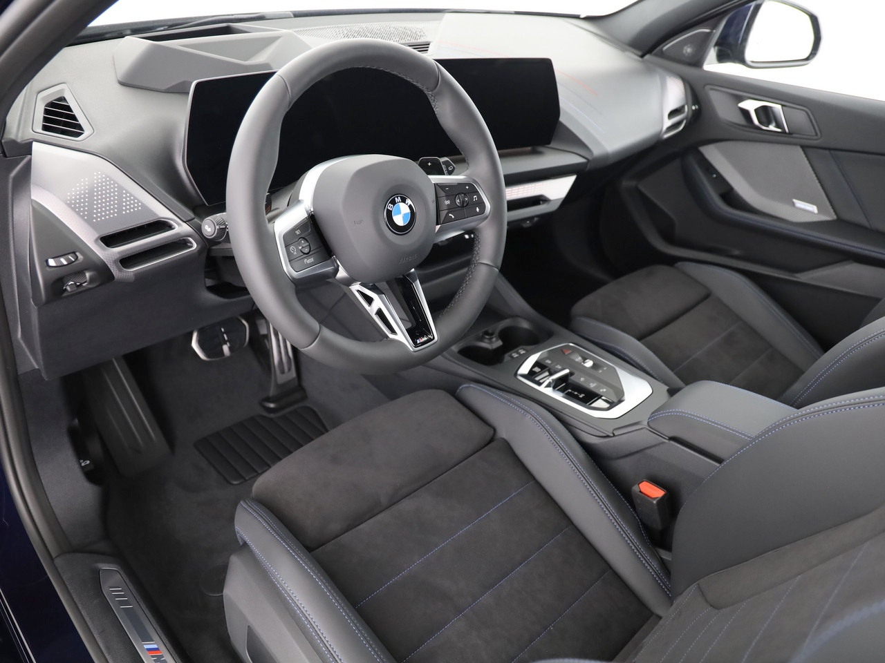 BMW 123 xDrive M Sport Steptronic-image-14