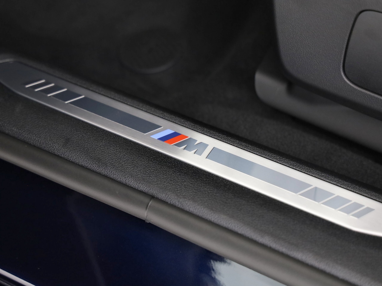 BMW 123 xDrive M Sport Steptronic-image-9