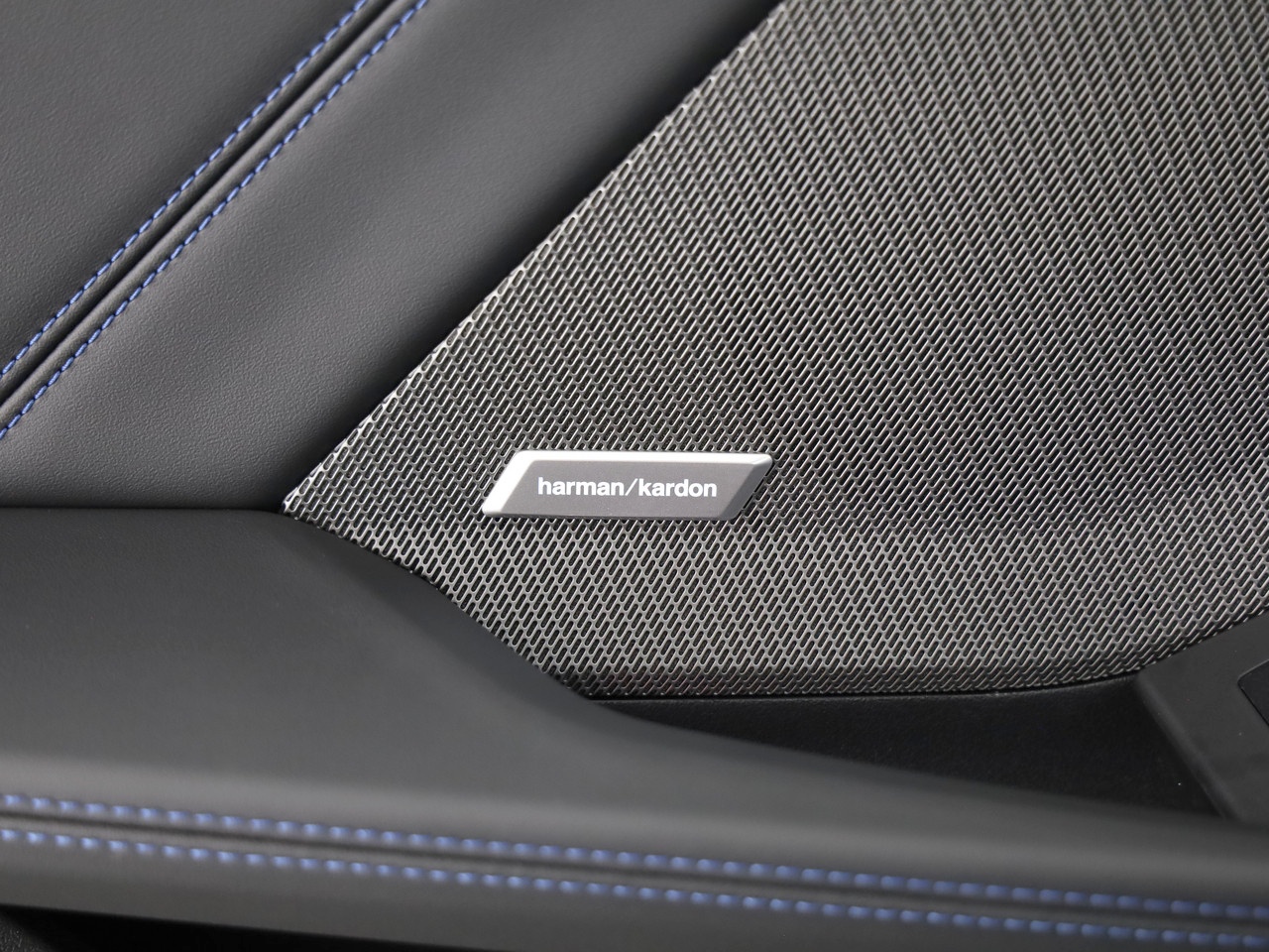 BMW 123 xDrive M Sport Steptronic-image-7