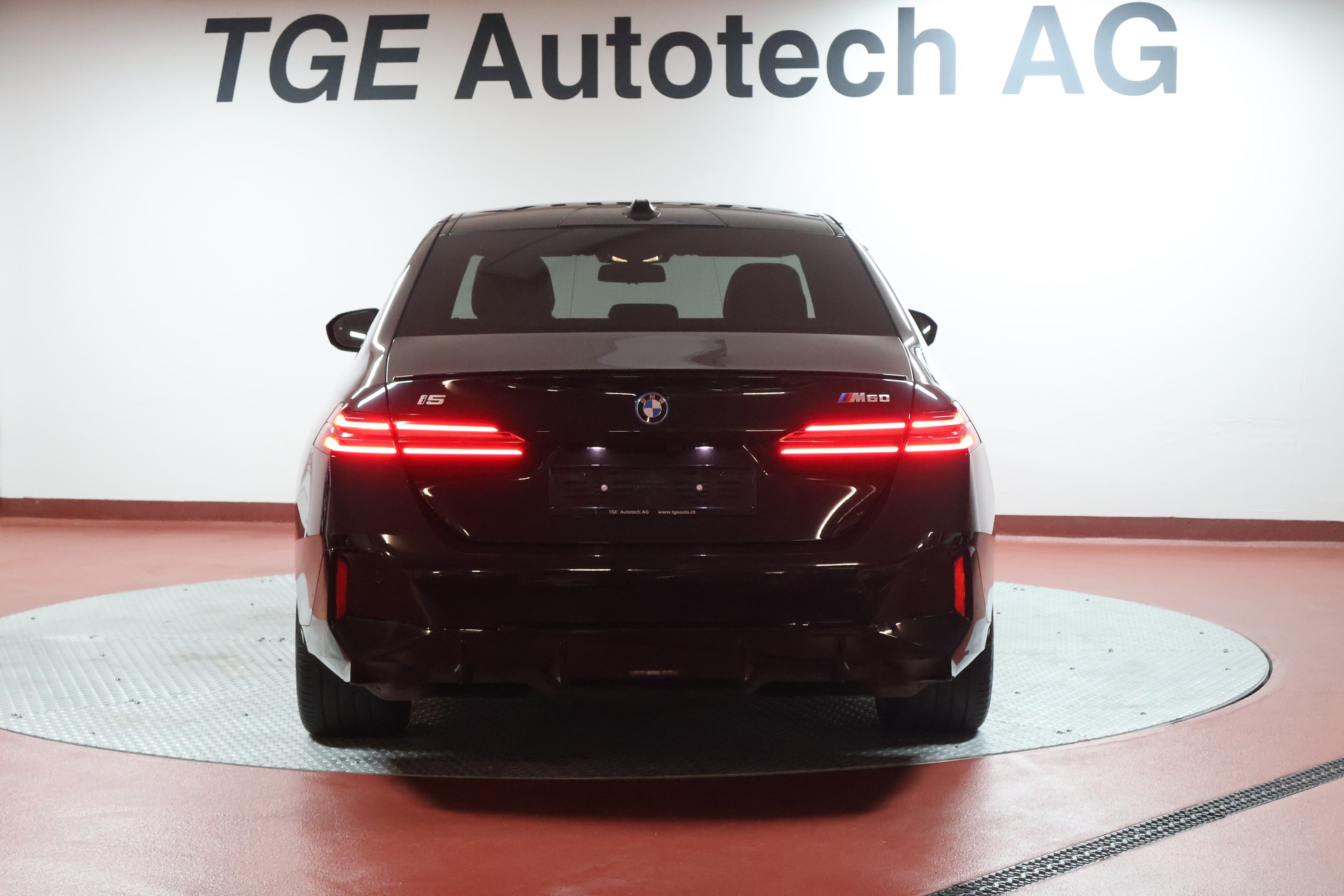 BMW i5 M60 xDrive M Sport Pro-image-20