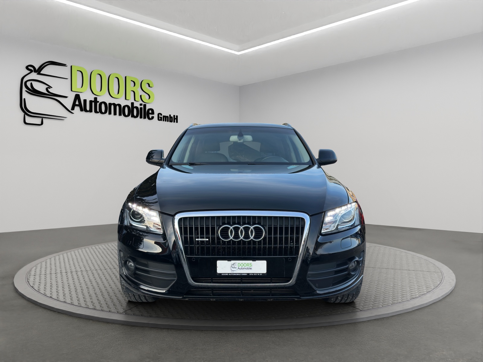 AUDI Q5 3.0 TDI quattro S-tronic-image-1