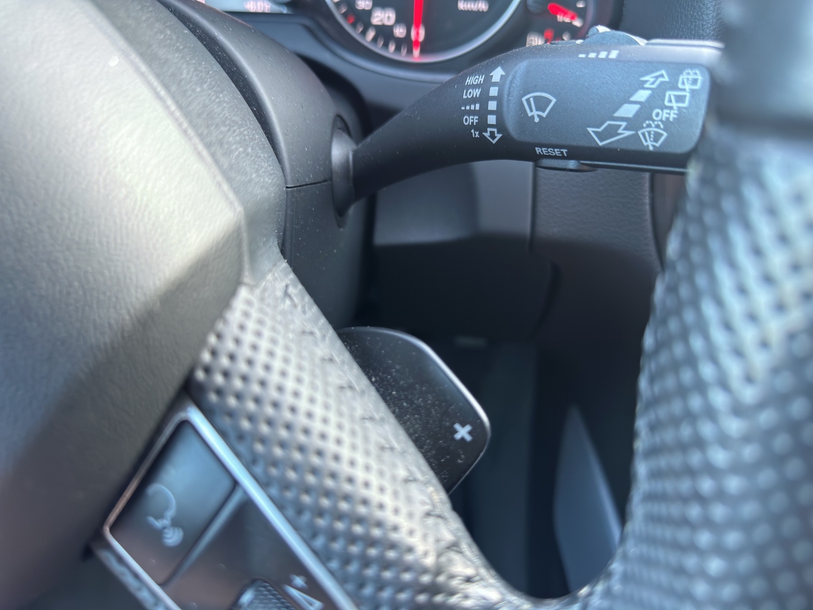 AUDI Q5 3.0 TDI quattro S-tronic-image-12