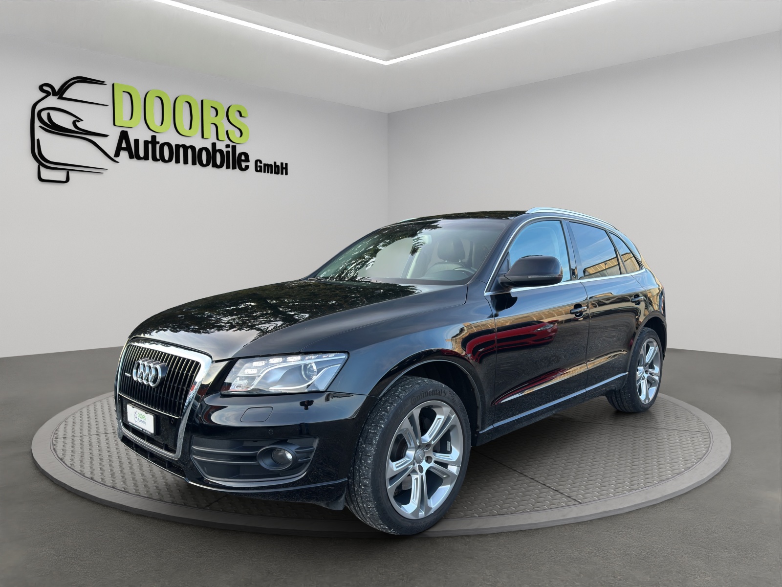 AUDI Q5 3.0 TDI quattro S-tronic-image-2