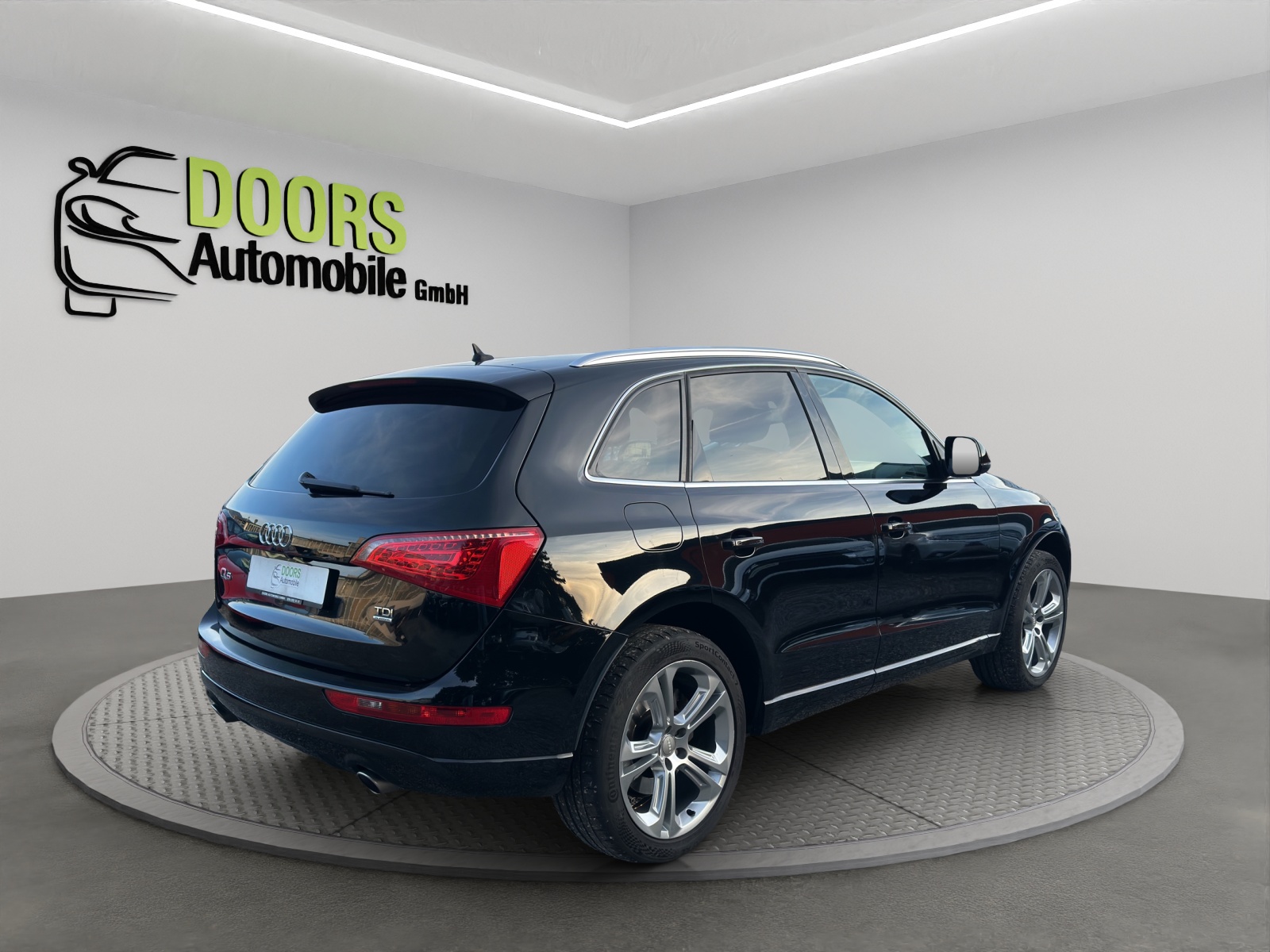 AUDI Q5 3.0 TDI quattro S-tronic-image-6