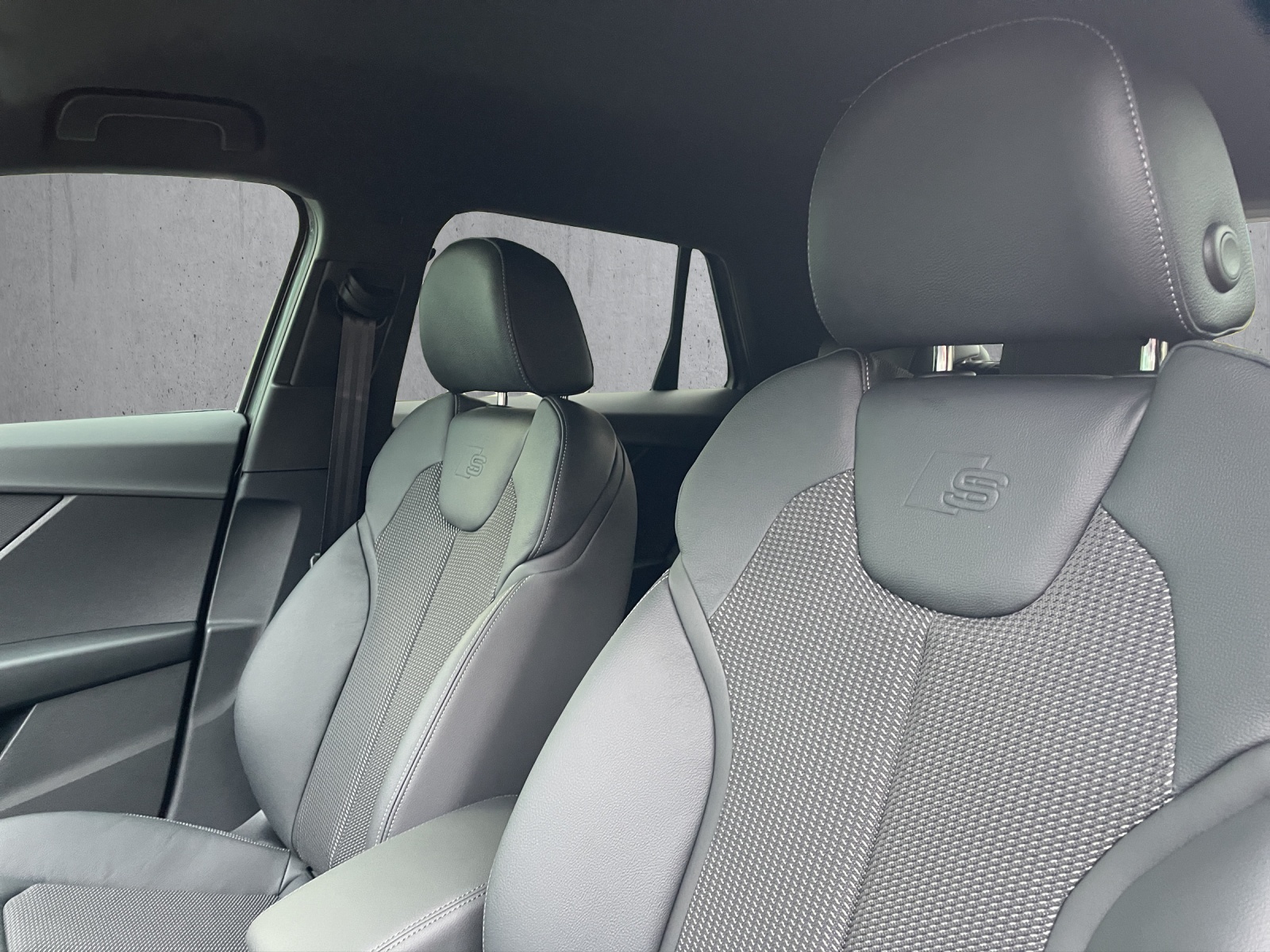 AUDI Q2 35 TFSI S line S-tronic-image-15