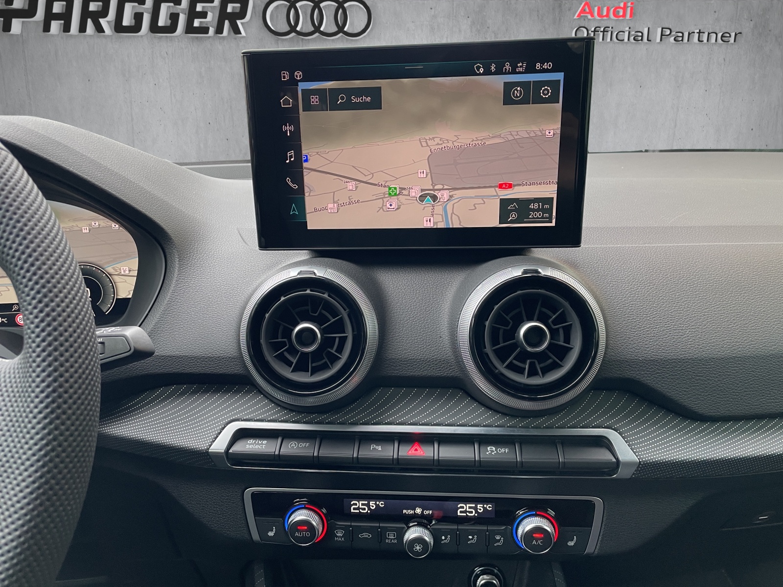 AUDI Q2 35 TFSI S line S-tronic-image-11