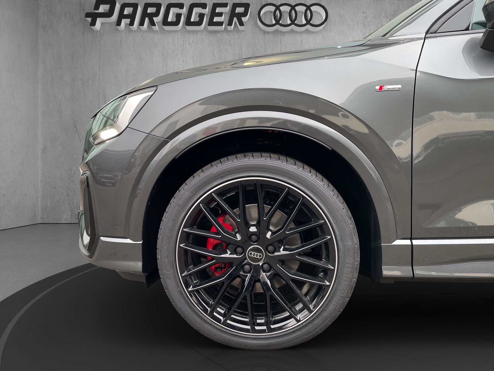 AUDI Q2 35 TFSI S line S-tronic-image-14