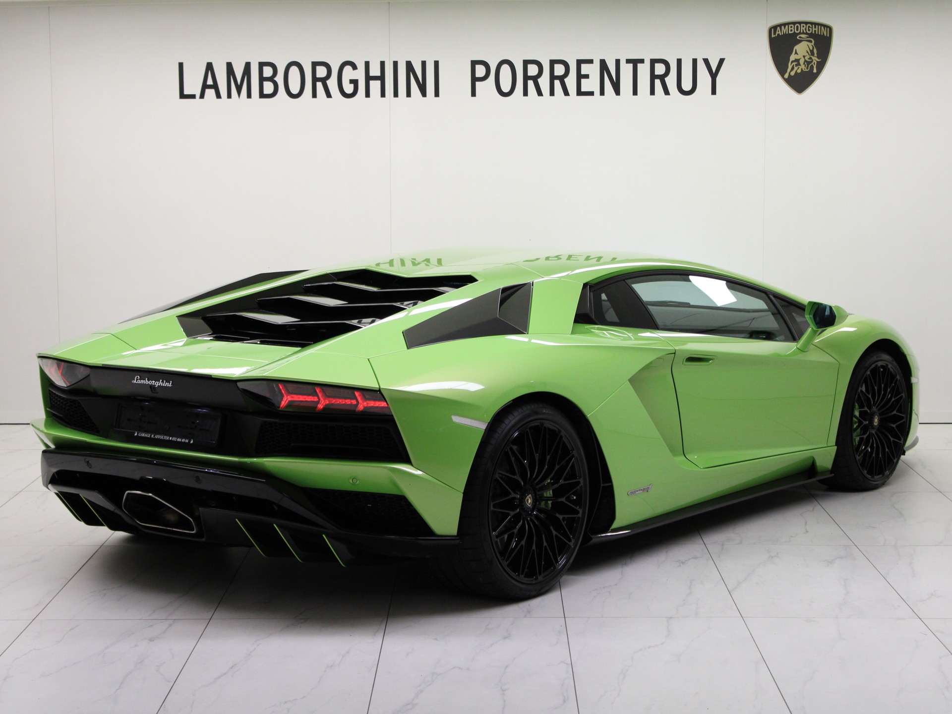 LAMBORGHINI Aventador S LP740-4 Coupé E-Gear-image-2