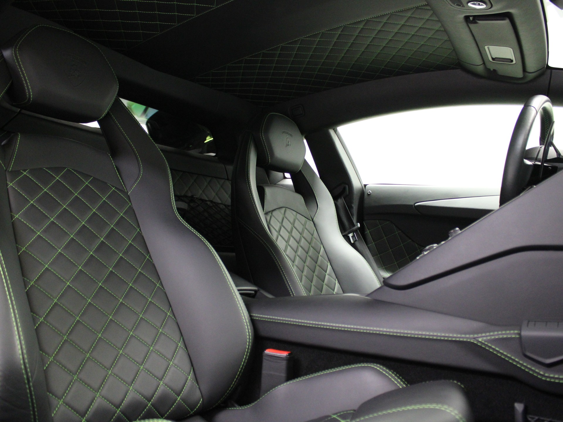 LAMBORGHINI Aventador S LP740-4 Coupé E-Gear-image-7