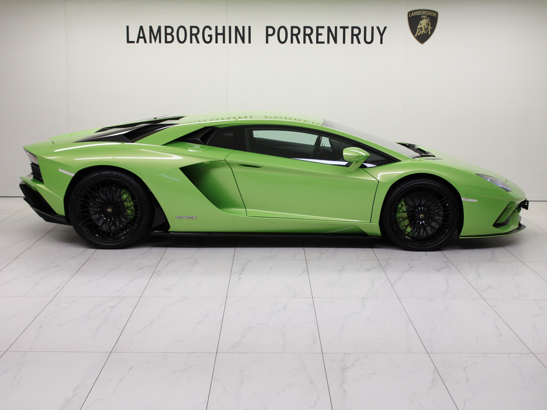 LAMBORGHINI Aventador S LP740-4 Coupé E-Gear-image-1