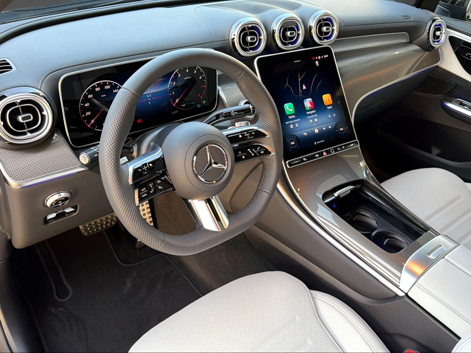 MERCEDES-BENZ GLC 300 4Matic-image-7