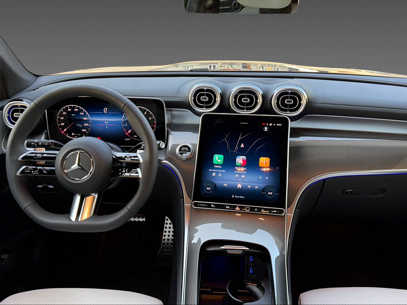 MERCEDES-BENZ GLC 300 4Matic-image-10
