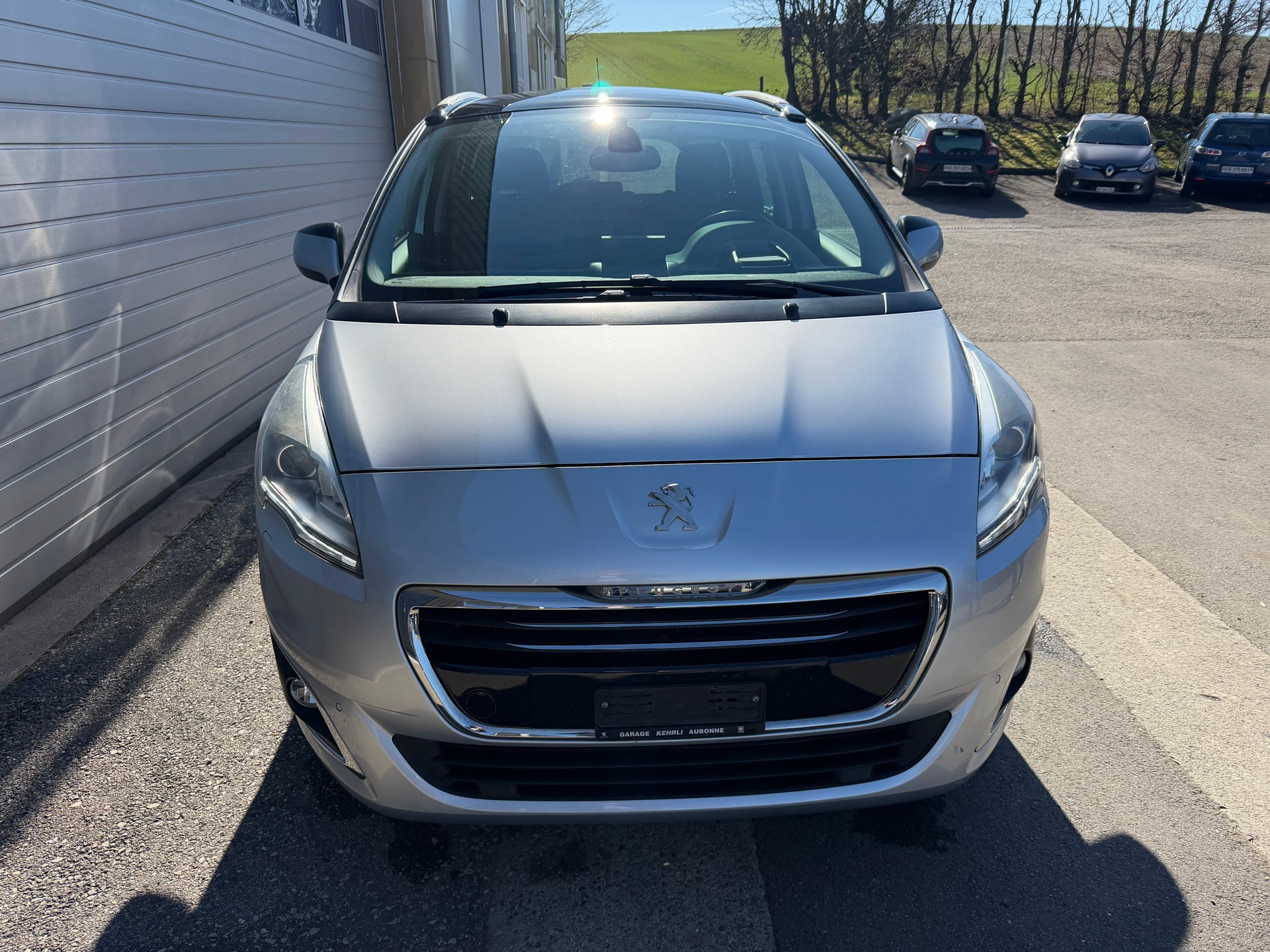 PEUGEOT 5008 1.6 THP Sensation Tiptronic-image-4