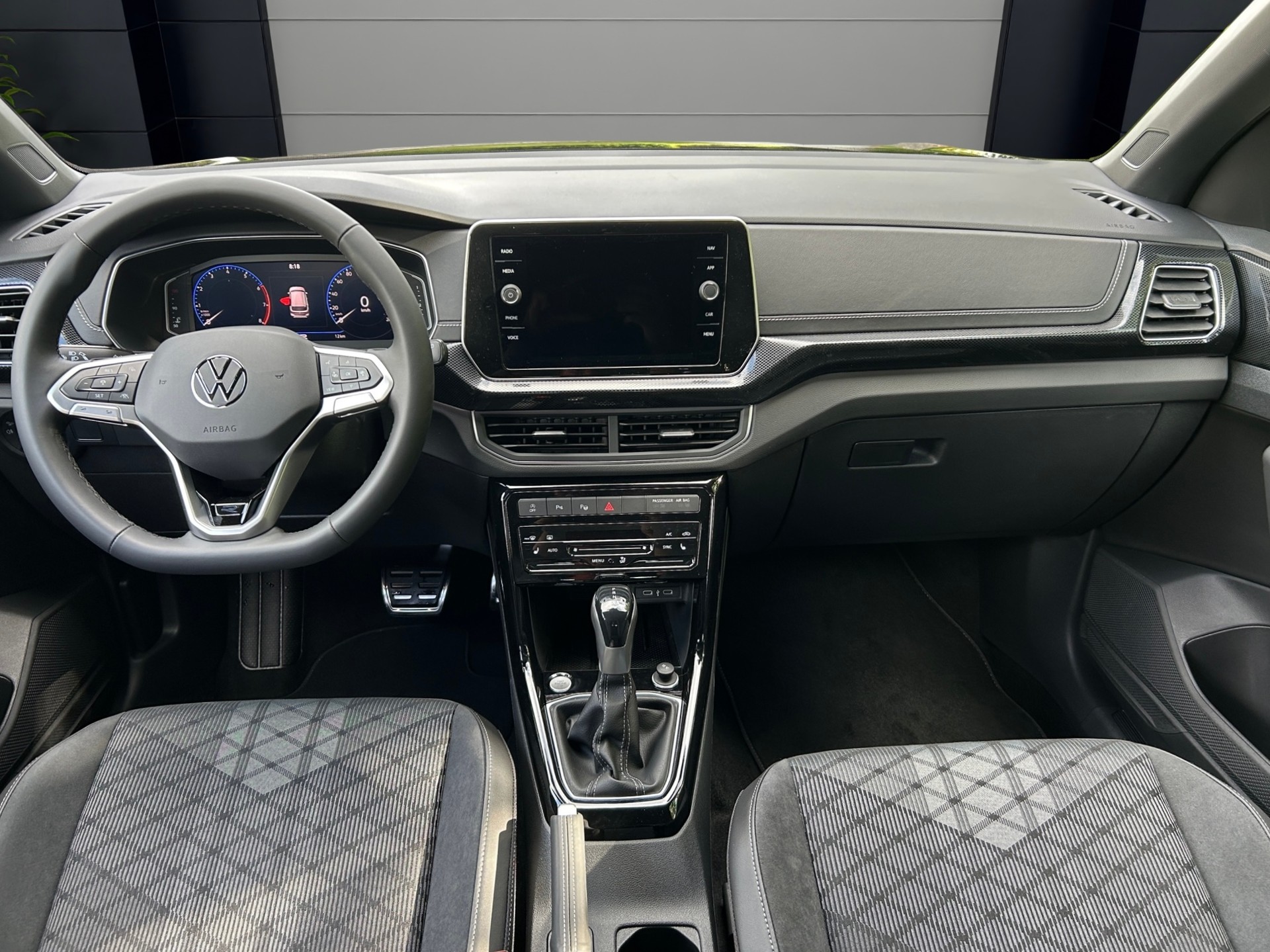 VW T-Cross 1.5 TSI EVO ACT R-Line DSG-image-8