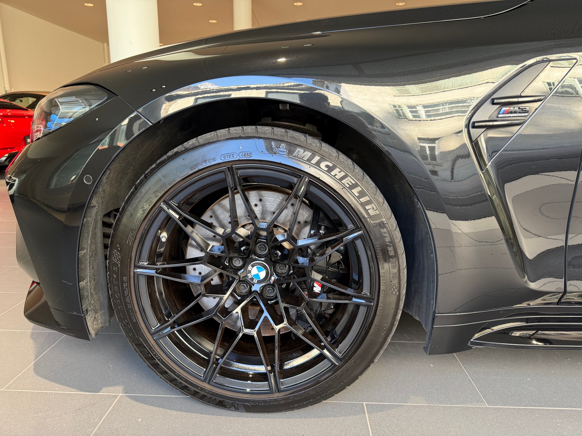 BMW M3 Touring xDrive Competition M-image-8