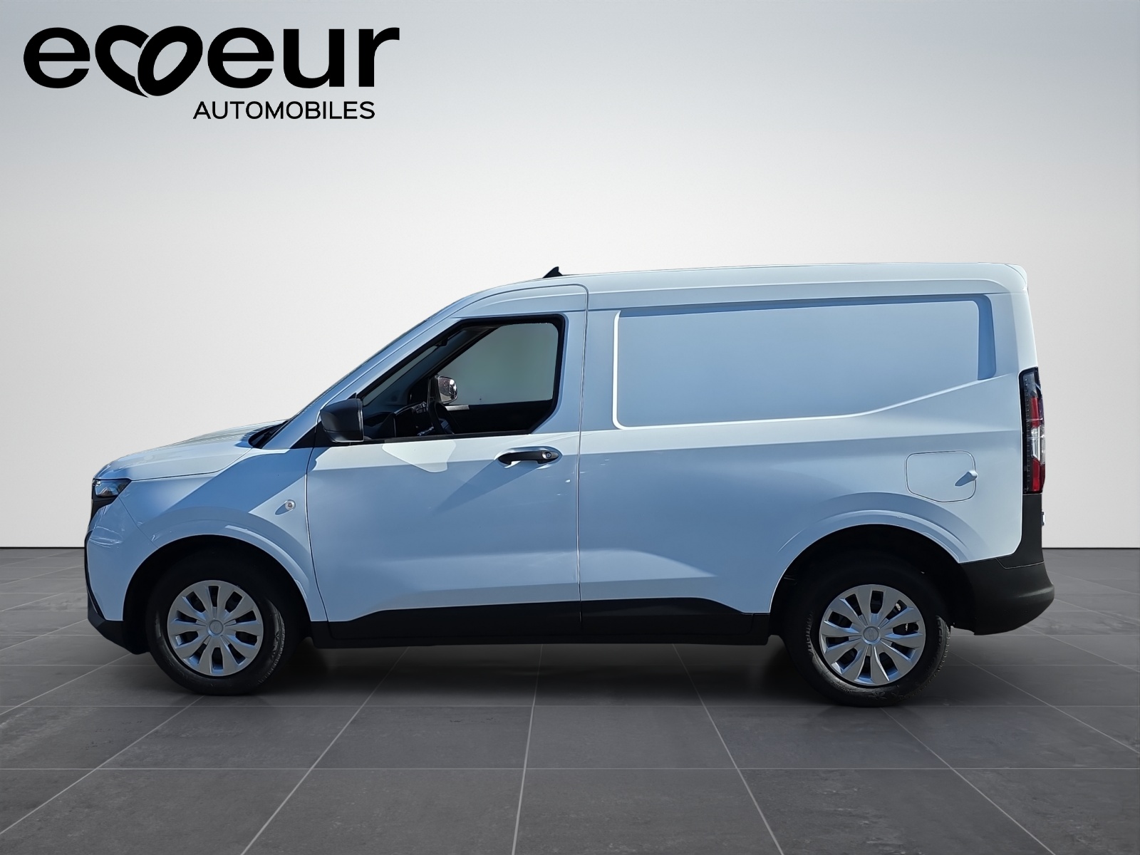FORD Transit Courier DEMO van 1.0 EcoBoost Trend-image-2