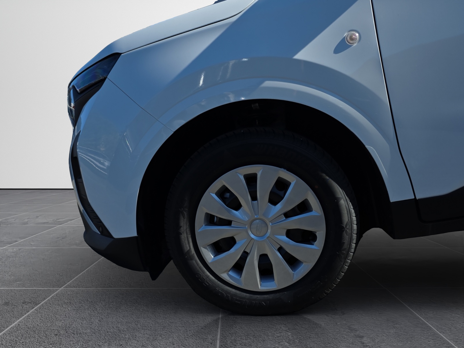FORD Transit Courier DEMO van 1.0 EcoBoost Trend-image-12
